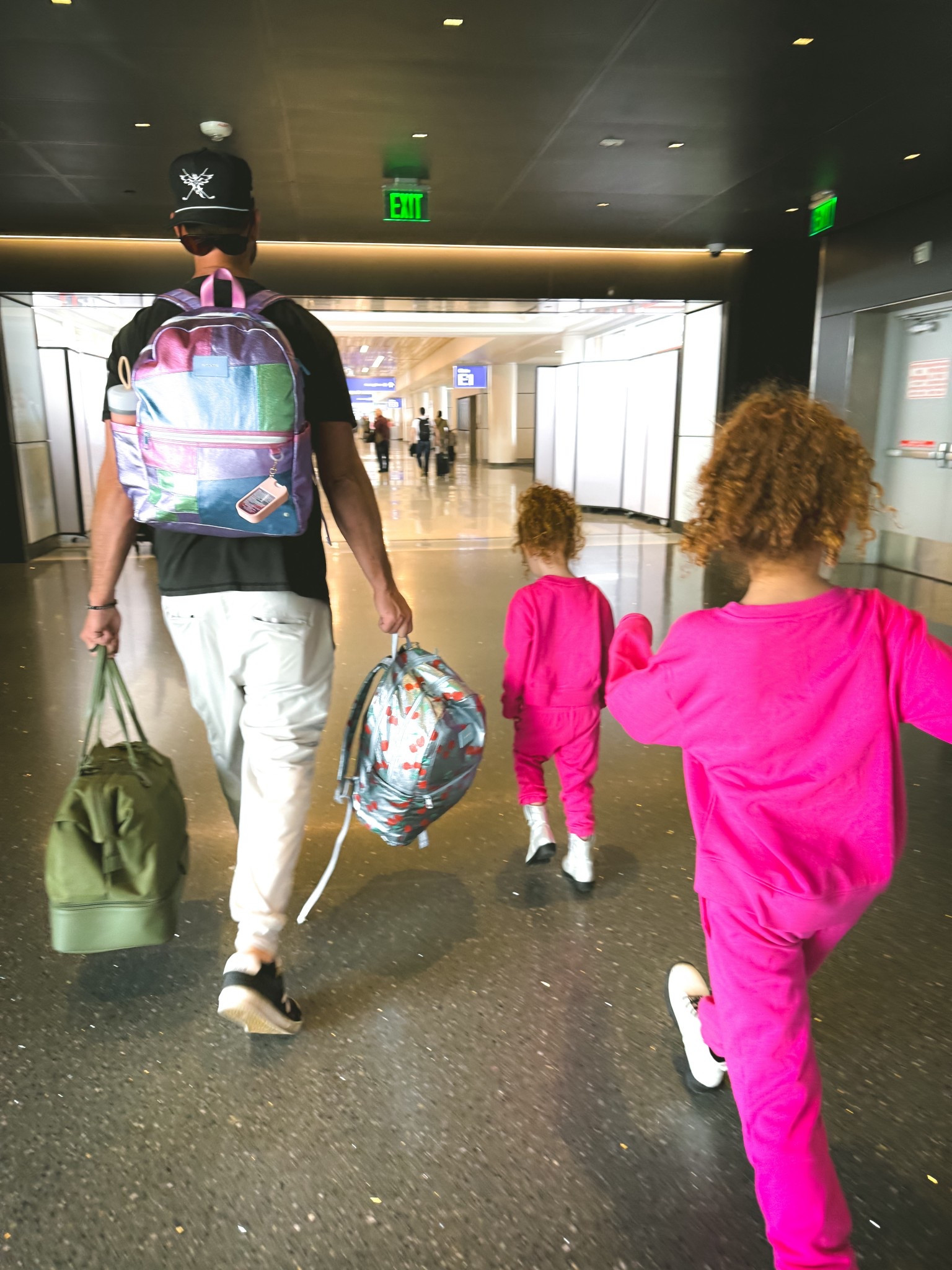 A few of our must have for traveling with kids


#kidstravel #kidsluggage #kidsbackpack #travel #packing #suitcaseforkids

#LTKTravel #LTKKids #LTKmomlife