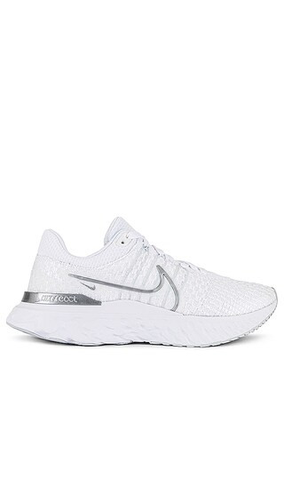 React Infinity Run Flyknit in White & Metallic Silver | Revolve Clothing (Global)