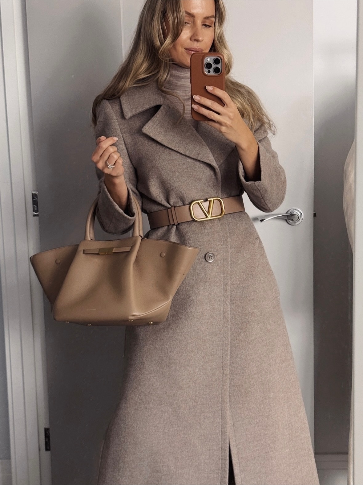 Autumnal mirror outfits 🍁 

From watching my son’s sports fixtures and going for lunch to evening events and our engagement party. 

I always remember to snap a shot in the mirror to save, both as a memory, but also to pop in my wardrobe library for later. 

One of the absolute best tools to make dressing in the mornings easy is to be diligent with mirror selfies. 

All I now need to do when I’m in a rush is to flip through the photos in my “autumn wardrobe” folder and pick a look I know I already feel comfortable and confident wearing. 

Have you started your wardrobe library yet? 

🤍You can find the items I’m wearing in my link in bio, or just comment “link” and I will DM the links to you 🤍

…and if you want to start your own wardrobe journey, I suggest you begin with the 7 day wardrobe reset. Just comment “reset” and I will send you a dm. (Use the code “FIRST40” for 40% off)

#tessmontgomery #wardrobeexpert #oldmoneystyle

#LTKWorkwear #LTKSeasonal #LTKOver40