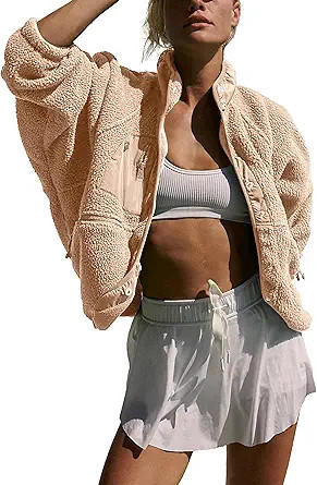 Omoone Women's Cropped Sherpa Jacket Button Down Fuzzy Fleece Jackets Shacket Teddy Coat Outerwea... | Amazon (US)