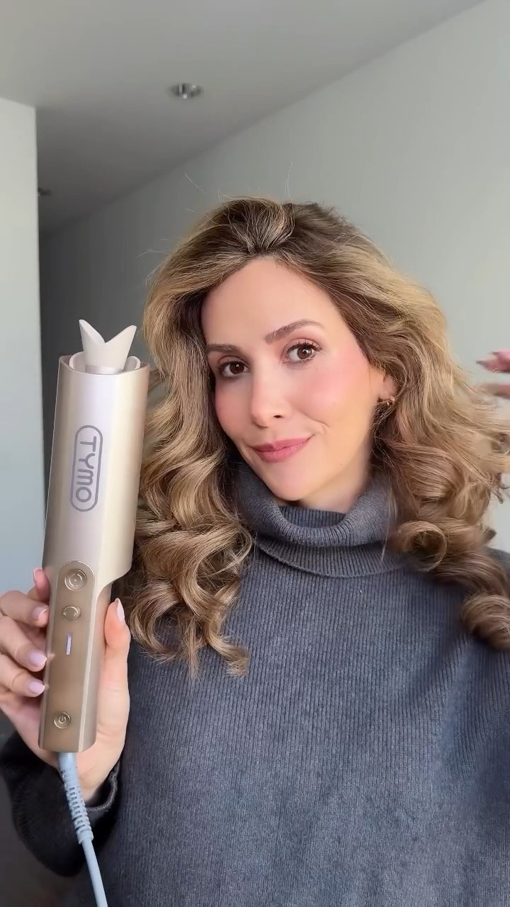 If you have a lot of hair like me, you NEED something fast and easy .The Tymo Curl Pro Plus does the work for you. Perfect curls, no guessing, no tangles… just press, wait, and release
@tymo_fashiontech #CurlsTYMO #TymoCurlProPlus #tymobeauty #hairgoals #lifestylebloggers