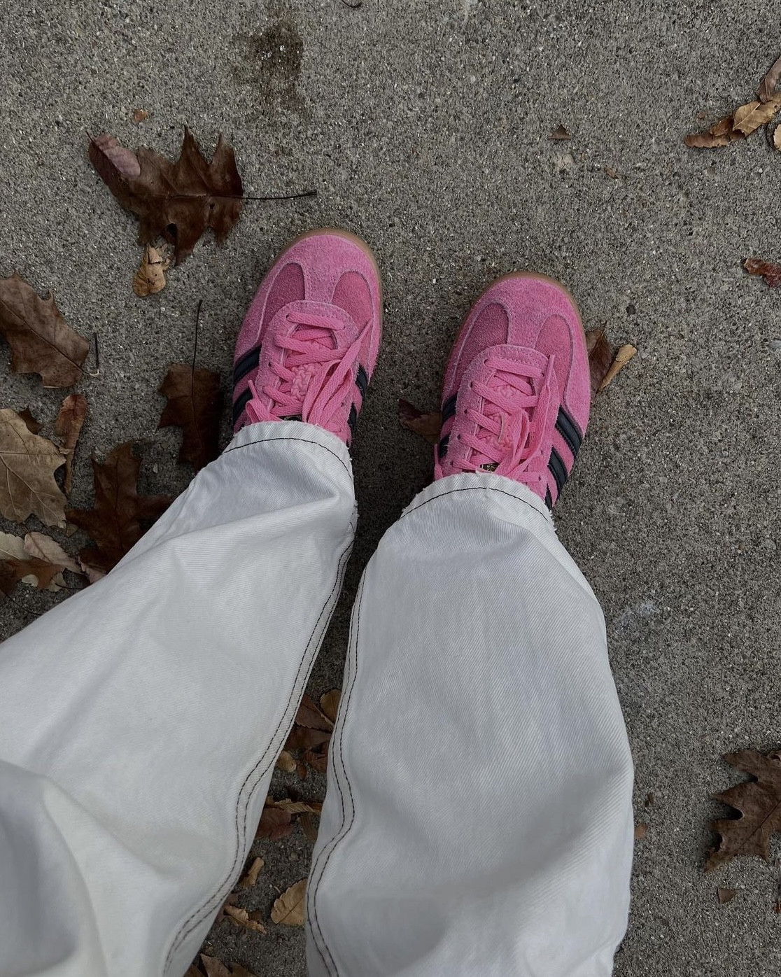Love these adidas gazelle sneakers for a pop of color 💗


#LTKMostLoved #LTKstyletip #LTKshoecrush