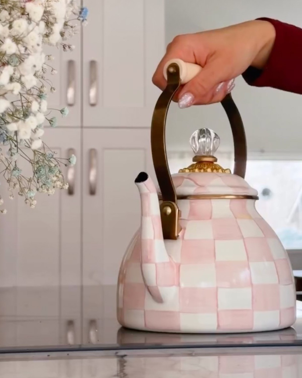 This kettle makes teatime feel so much more special and whimsical 💕

#LTKHome #LTKmorningroutine