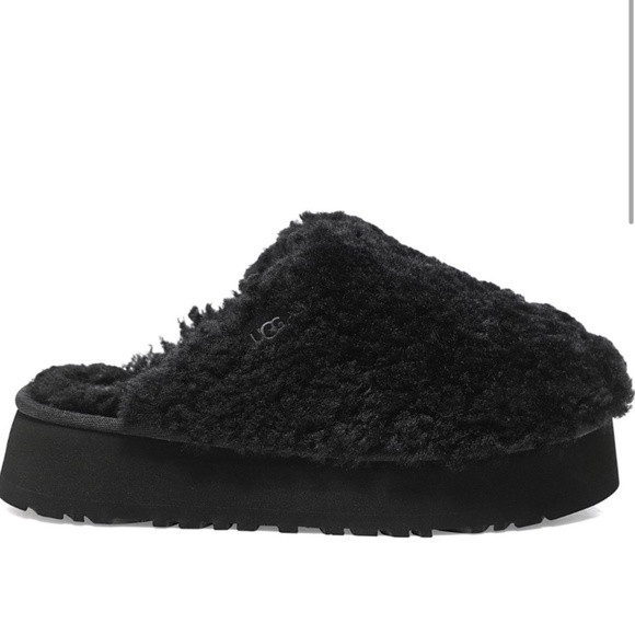 UGG Maxi Curly Platform Slippers | Poshmark