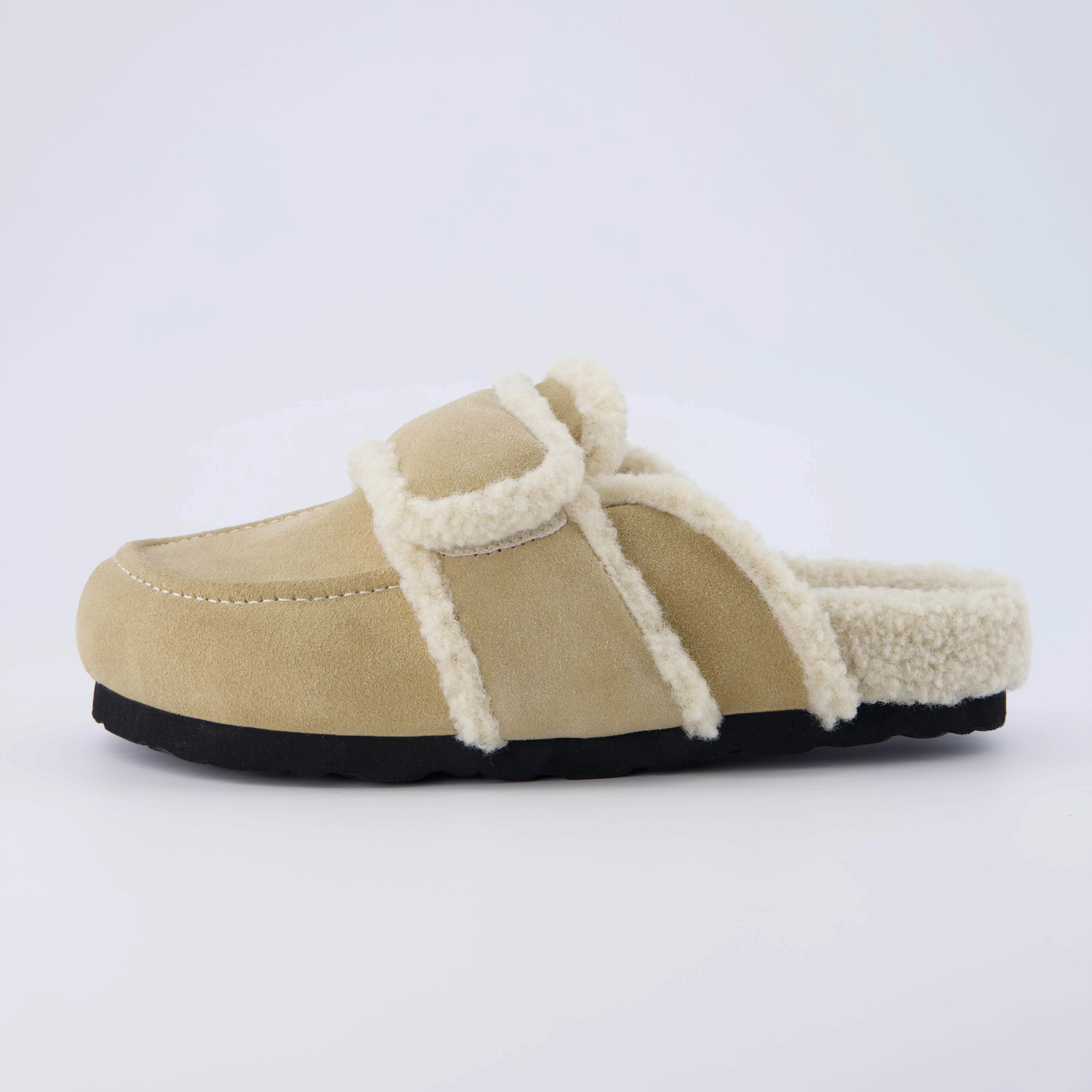 Nero Genuine Suede Clog | Cushionaire