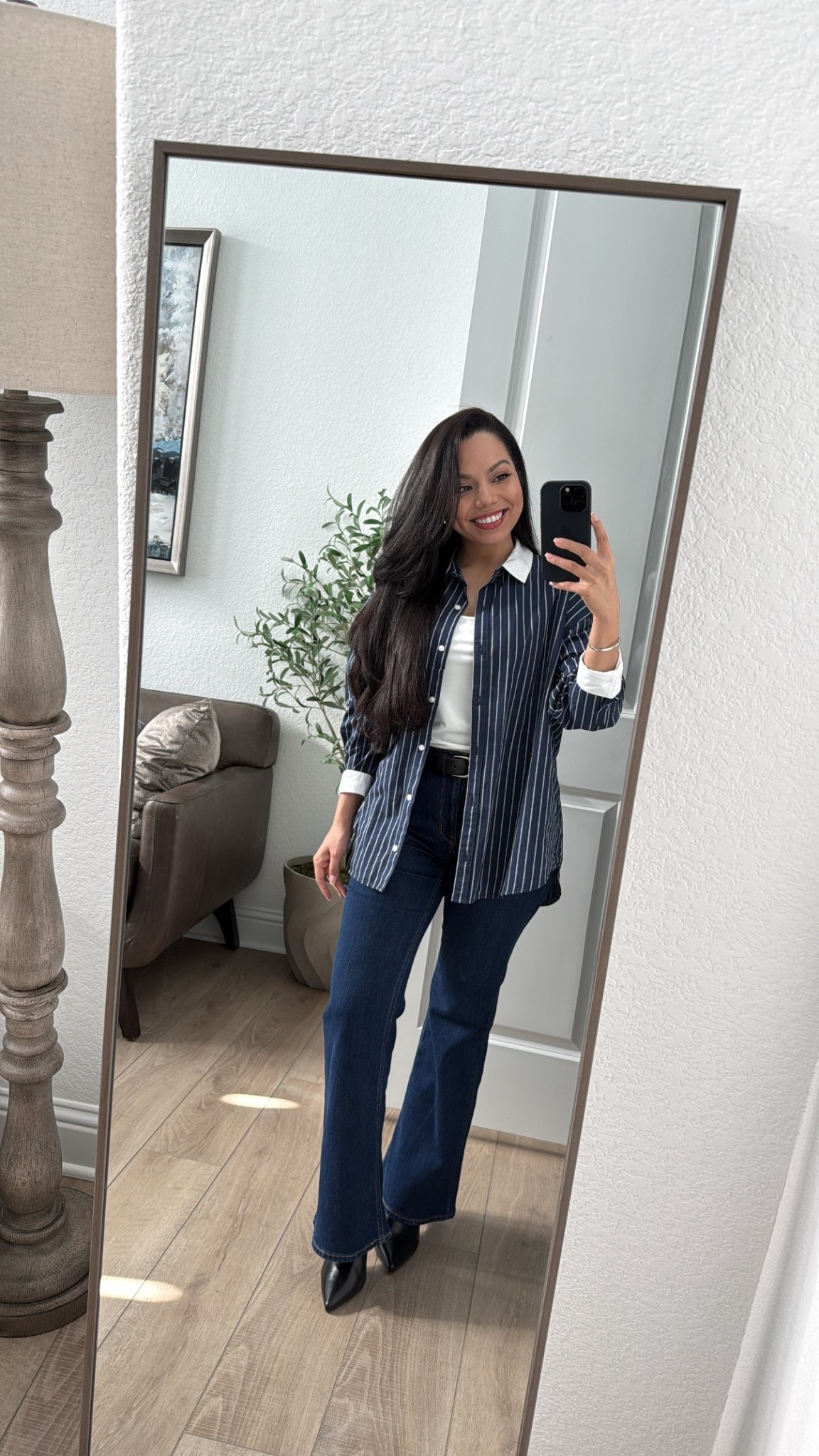 Obsessed with this button up 
Top size small
Jeans petite size 2


#LTKootd #LTKWorkwear