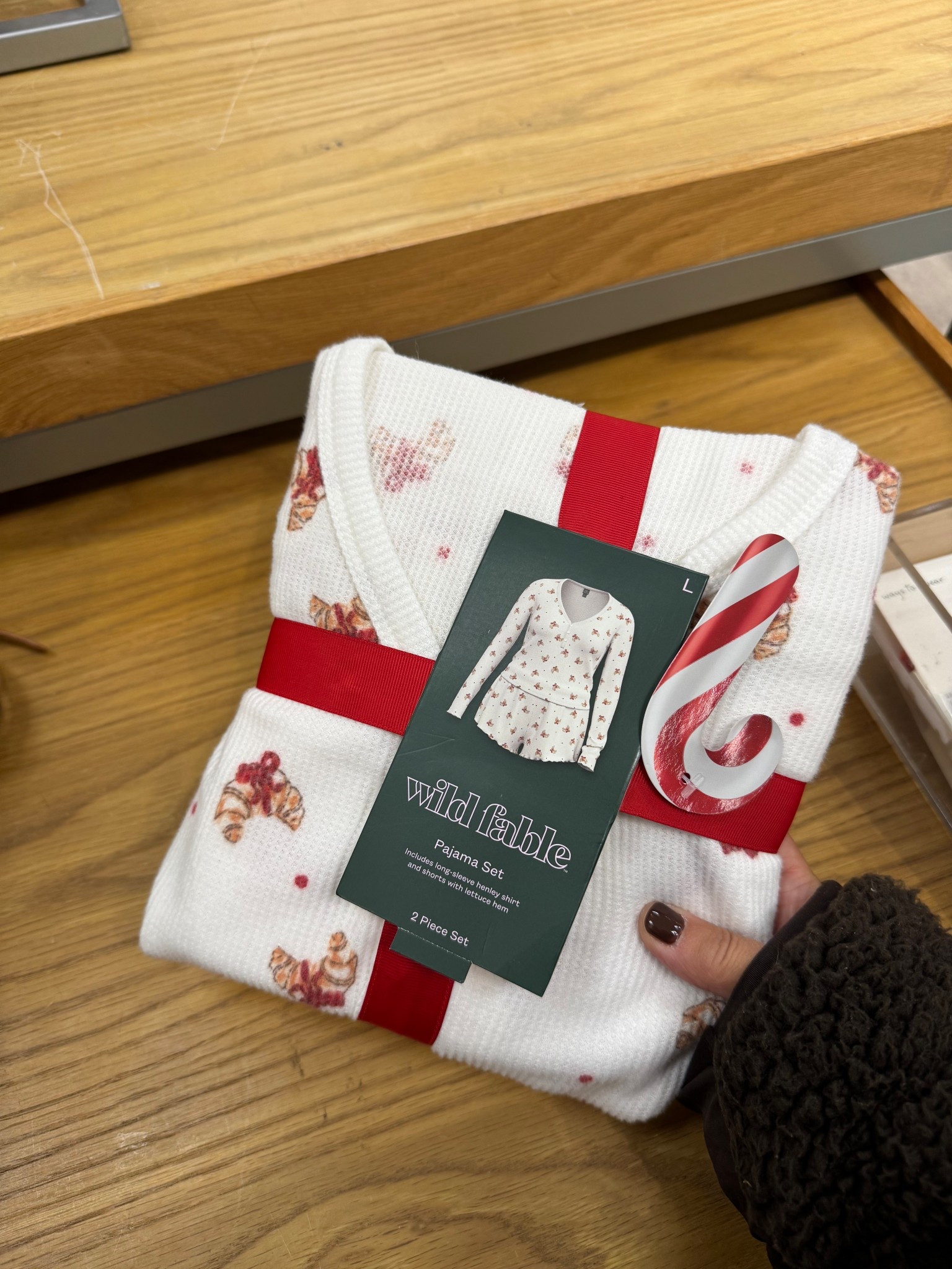 the cutest pjs & 40% off today, only $15!! my order gets delivered tomorrow so i’ll do a try on, but for size reference i ordered a small since i love pjs to be a little bit oversized 

#LTKFindsUnder50 #LTKHoliday #LTKGiftGuide