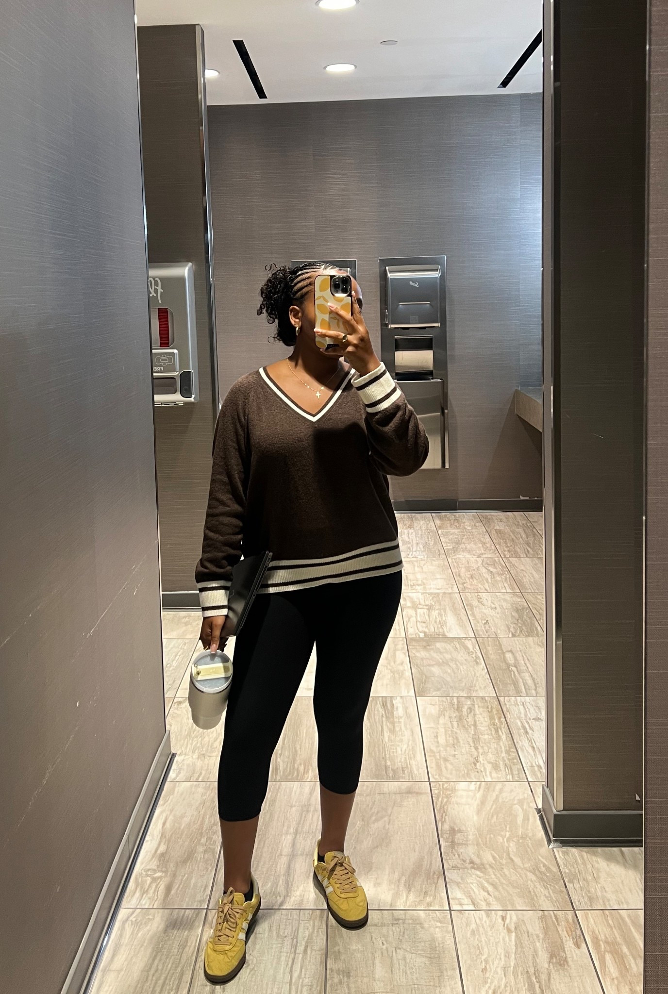 Workwear Wednesday🤎Happy October

Old navy so soft vneck cashmere feel sweater, Spanx capri Onform leggings, Adidas Sambas, casual style, fall outfit

#LTKSaleAlert #LTKWorkwear