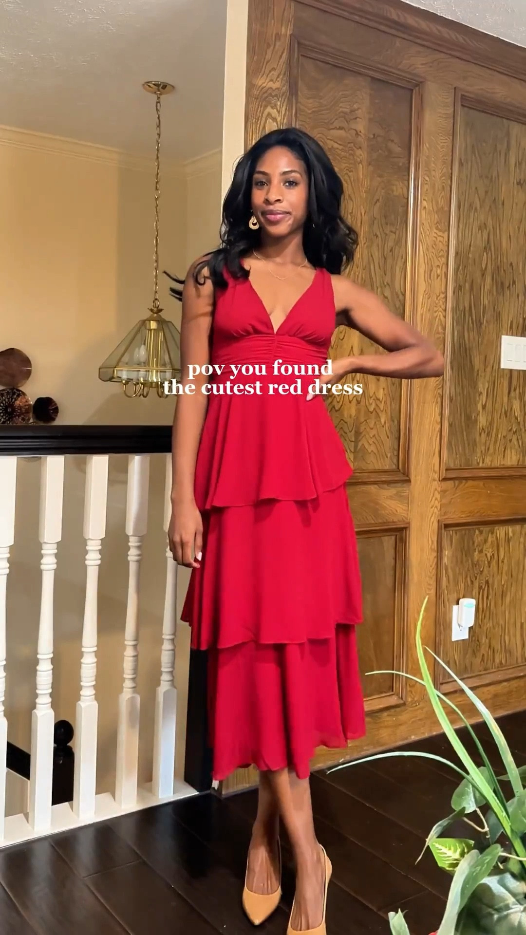 Did somebody say it’s holiday season? ✨ love a red dress for a bold moment! 

Wearing size 4 
5’9” 