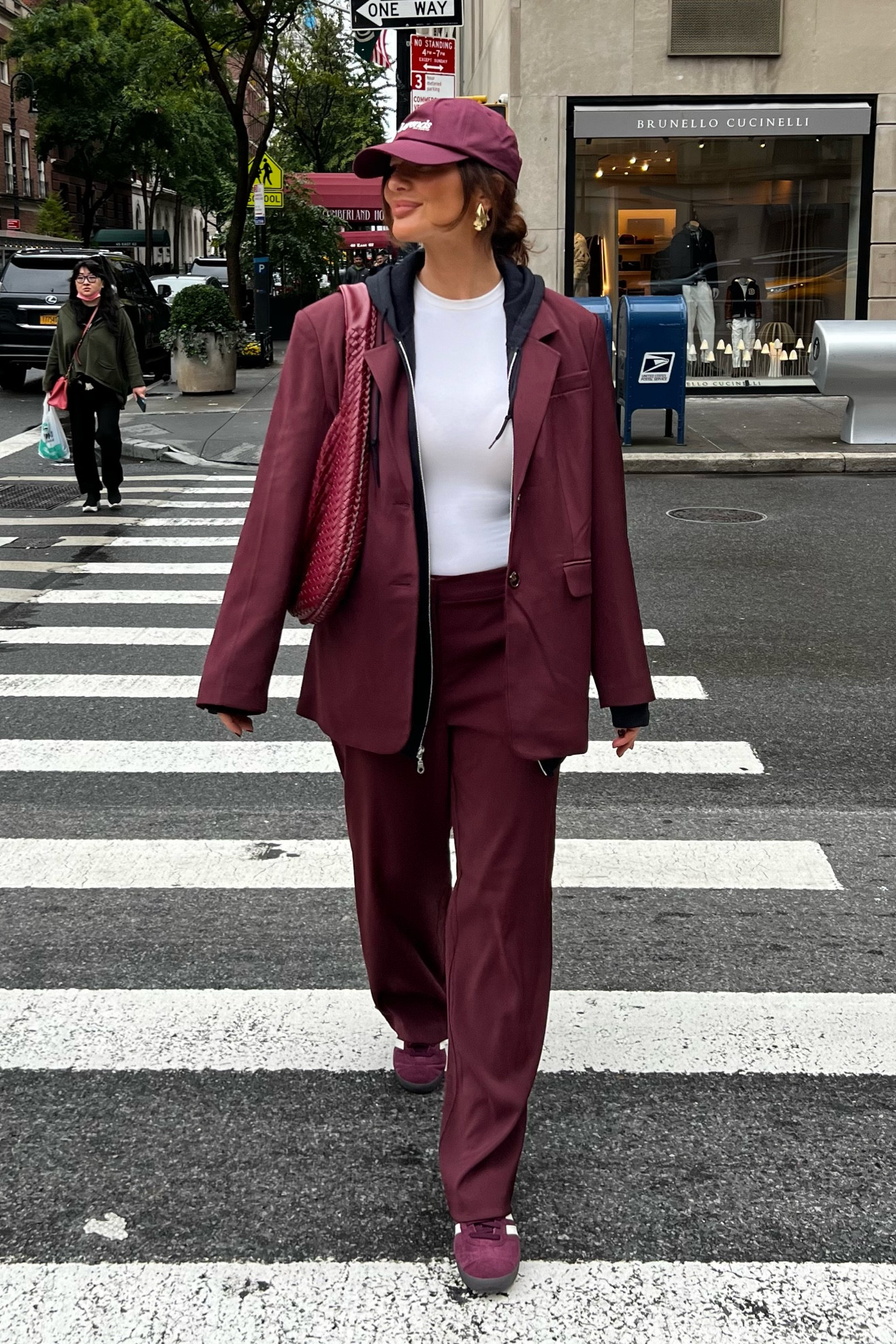 The colour of the season 🍒
My suit is Na-kd fashion but sold out so I’ve linked alternatives 