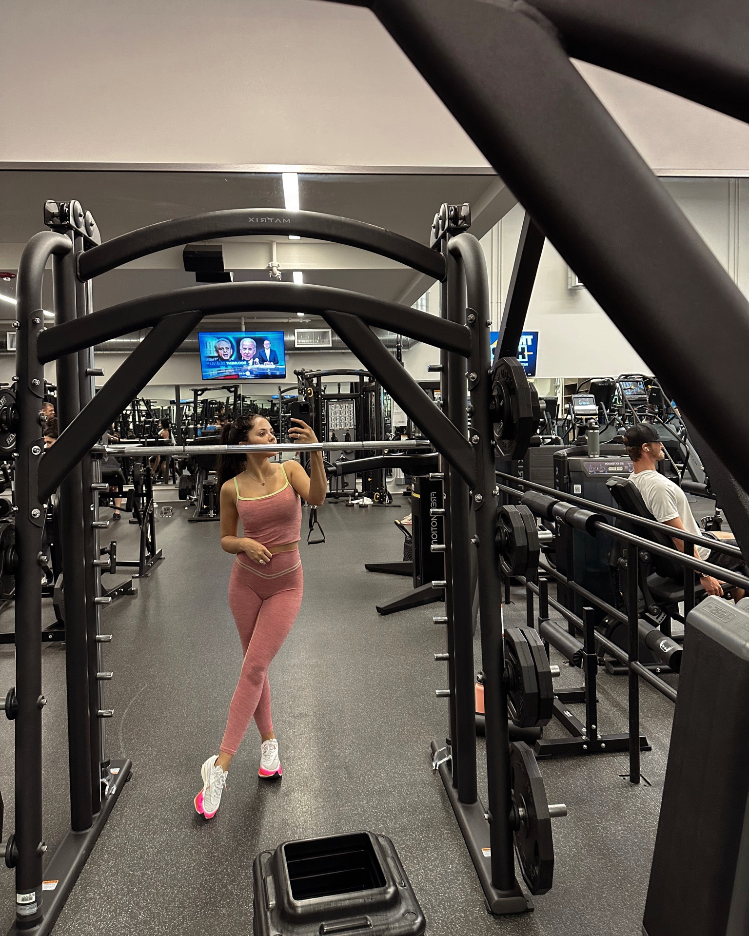 Wearing size XS in bottoms and small top! 

#LTKstyletip #LTKFind #LTKfitness