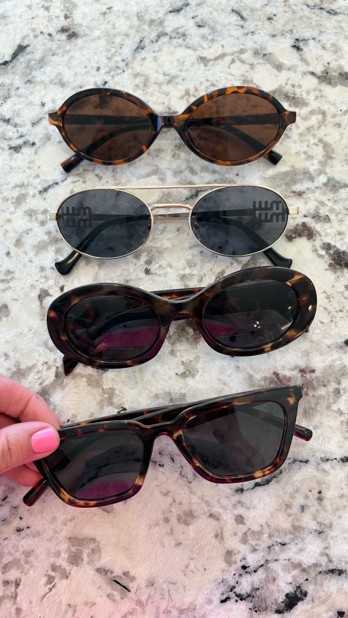 Sharing some of my fave Amazon sunnies! I did NOT expect to like the ovals as much as I did but I’m in love!!!! Comment NEED for the deets to shop!
.
.
Z
Amazon look for last Amazon Sonny’s Amazon sunglasses designer sunglasses
