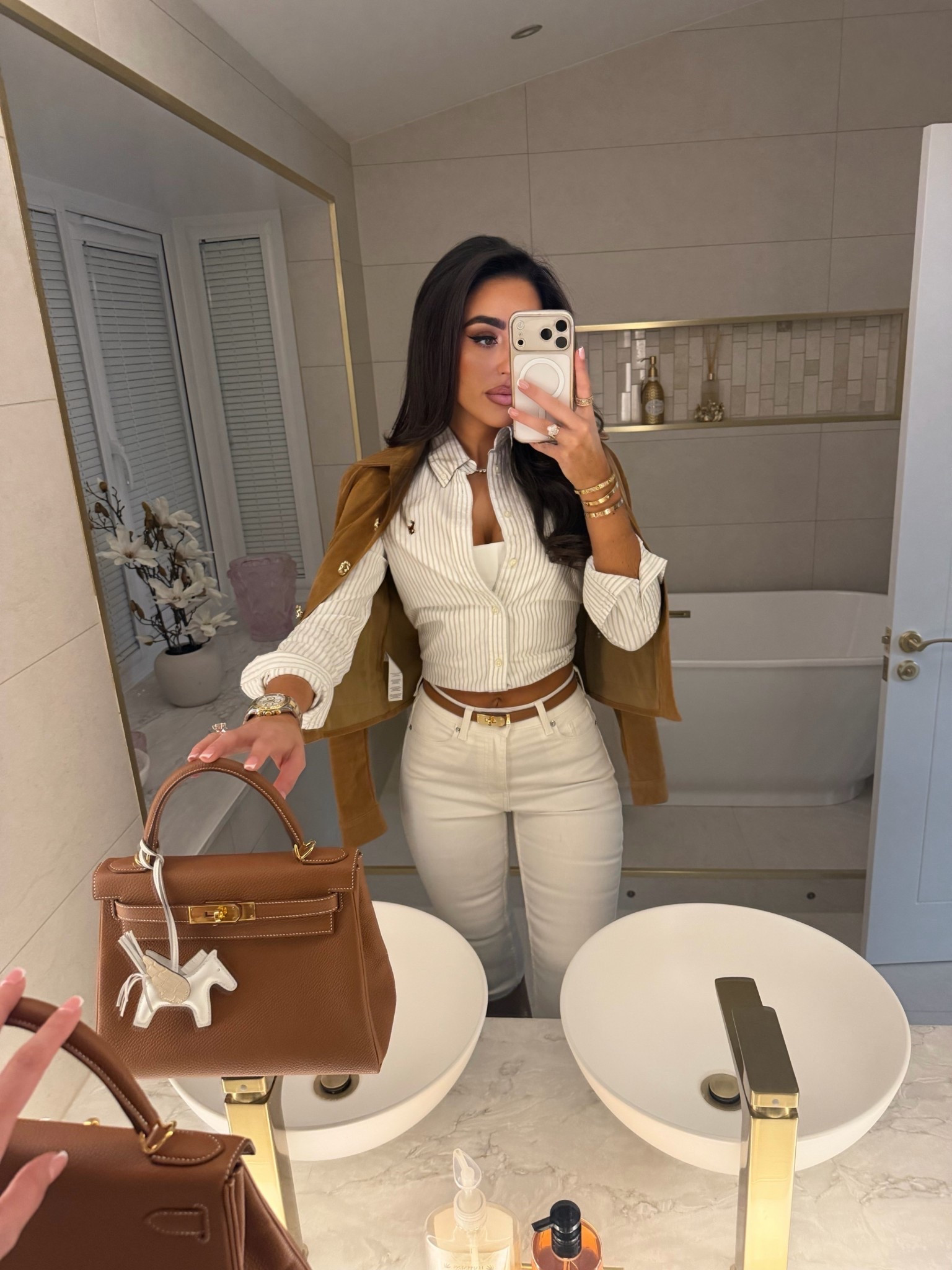 White & Tan Ralph look 🐎 

#LTKstyletip #LTKspring #LTKjeans