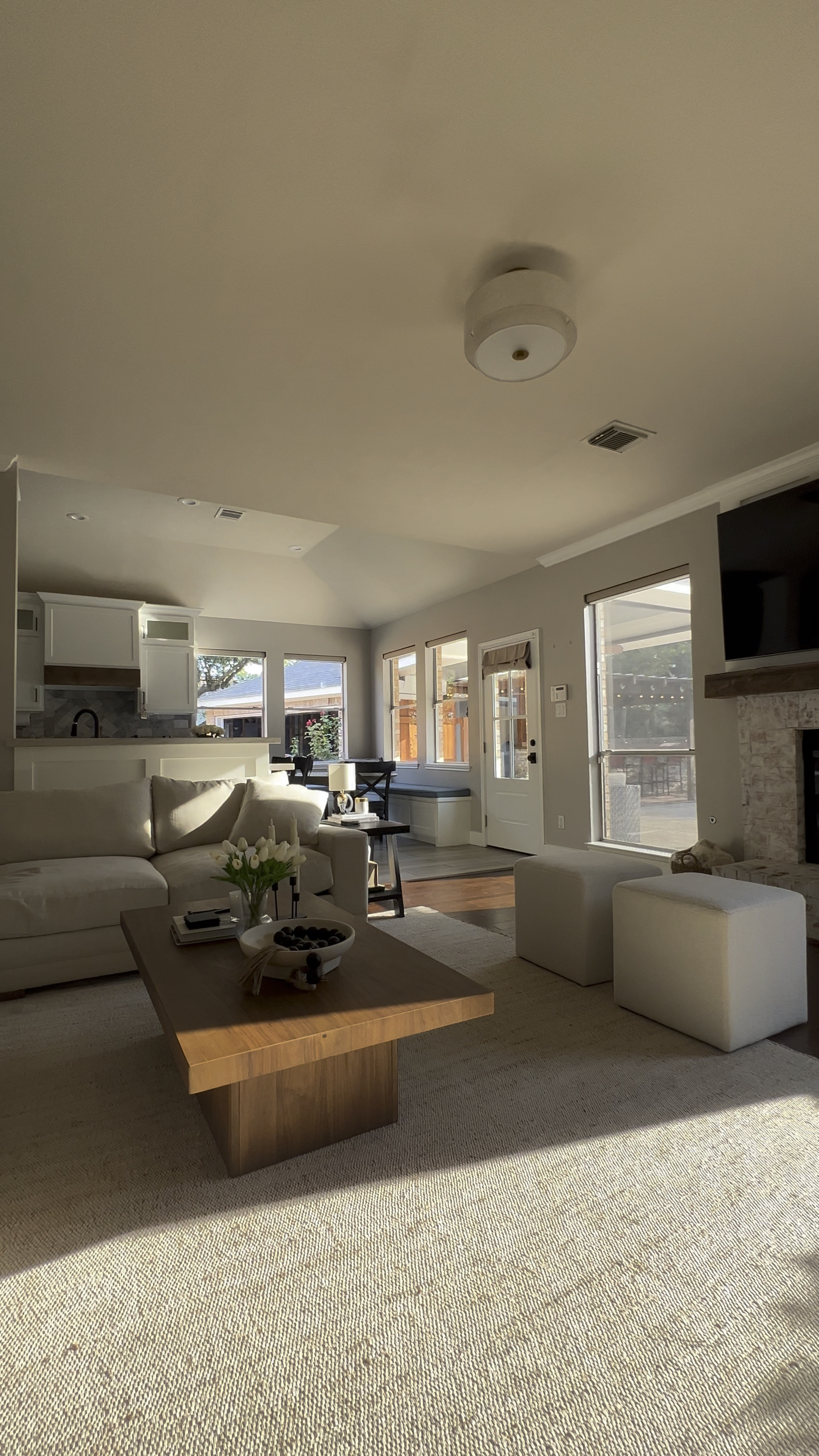 Minimalist living room organic modern style 

#LTKhome #LTKFind