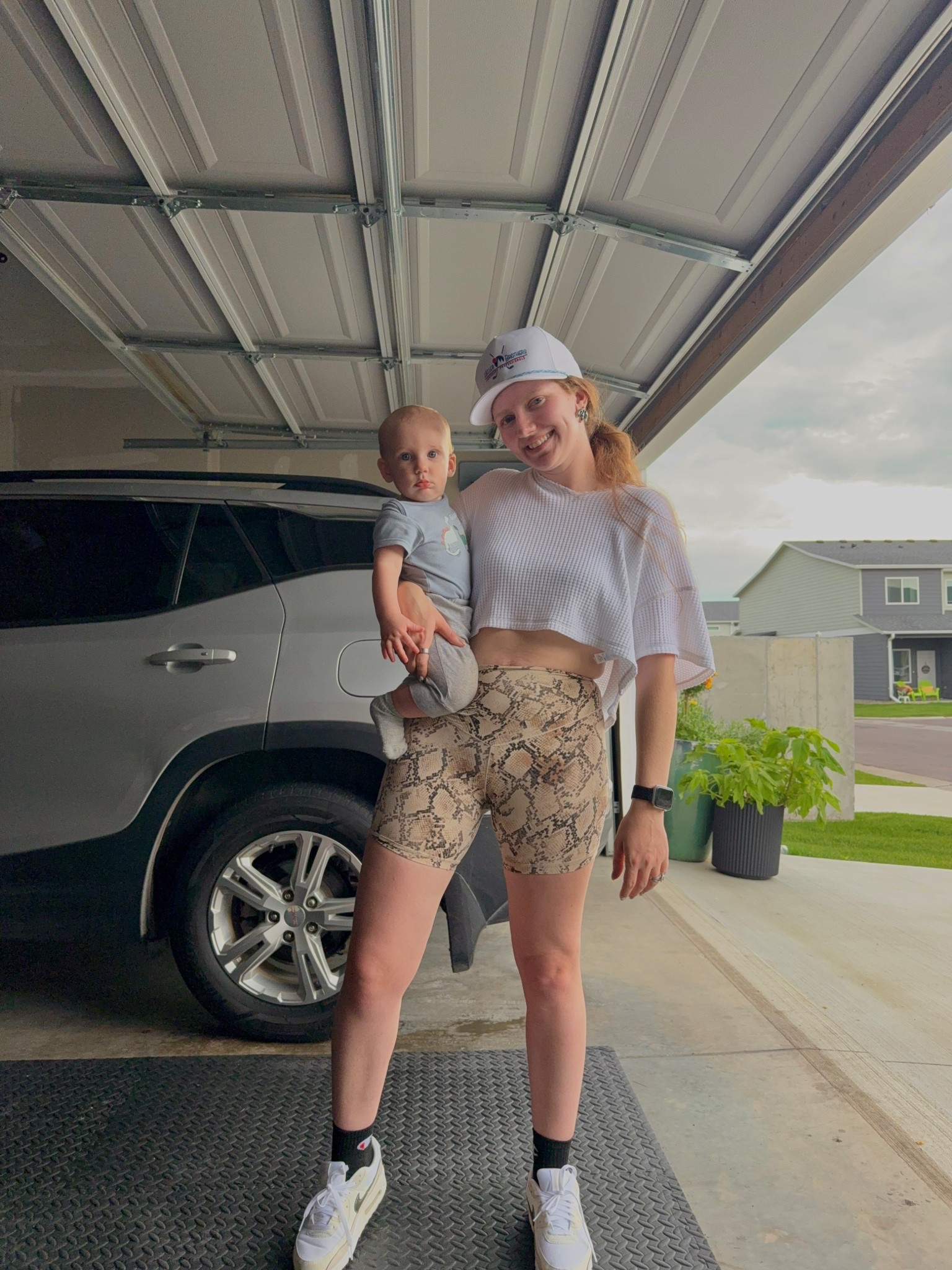 Crop top typa mom 😉✨

I am living in this outfit, especially for summer time walks. Even better, it’s all on sale 🔥



#LTKSeasonal #LTKActive #LTKSaleAlert