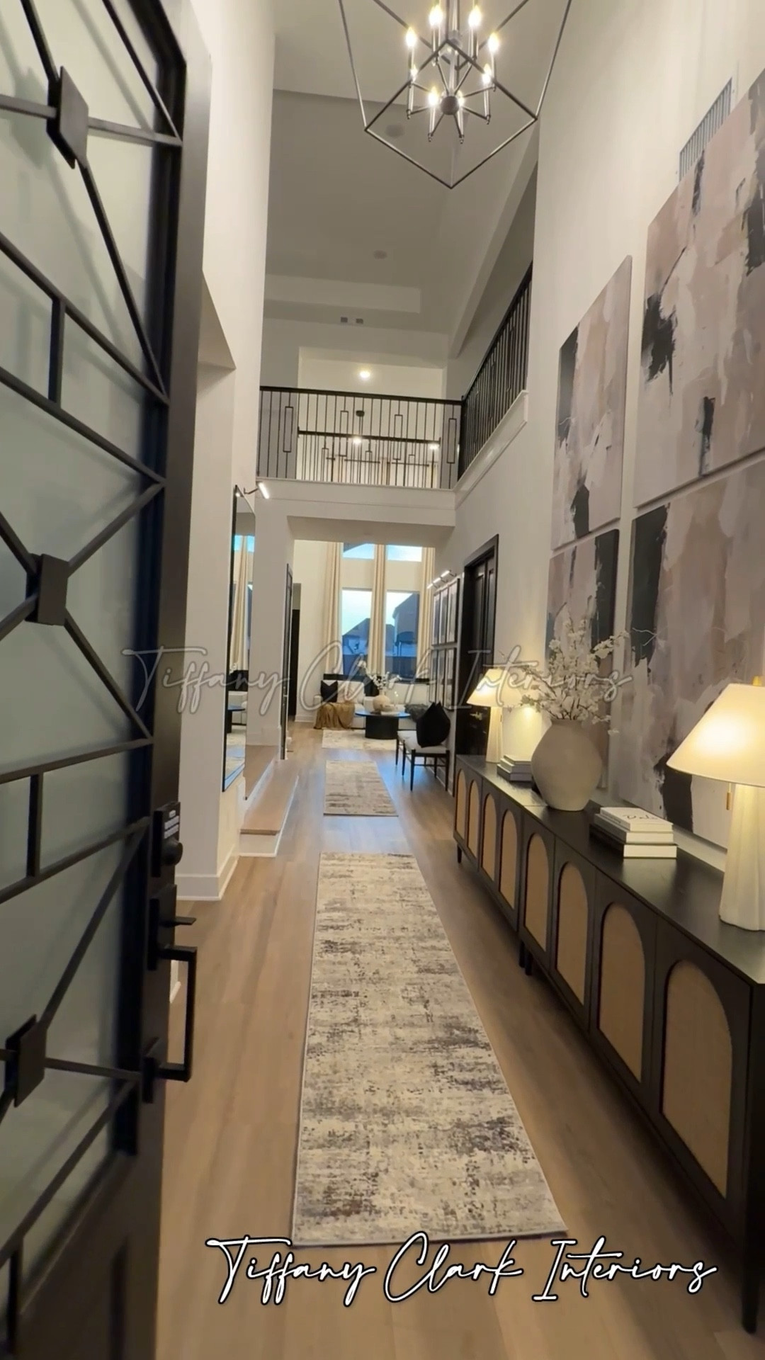 Modern Luxe Entry way 
#interiordesign #homedecor #homeinspo #homedesign

#LTKSaleAlert #LTKSeasonal #LTKHome