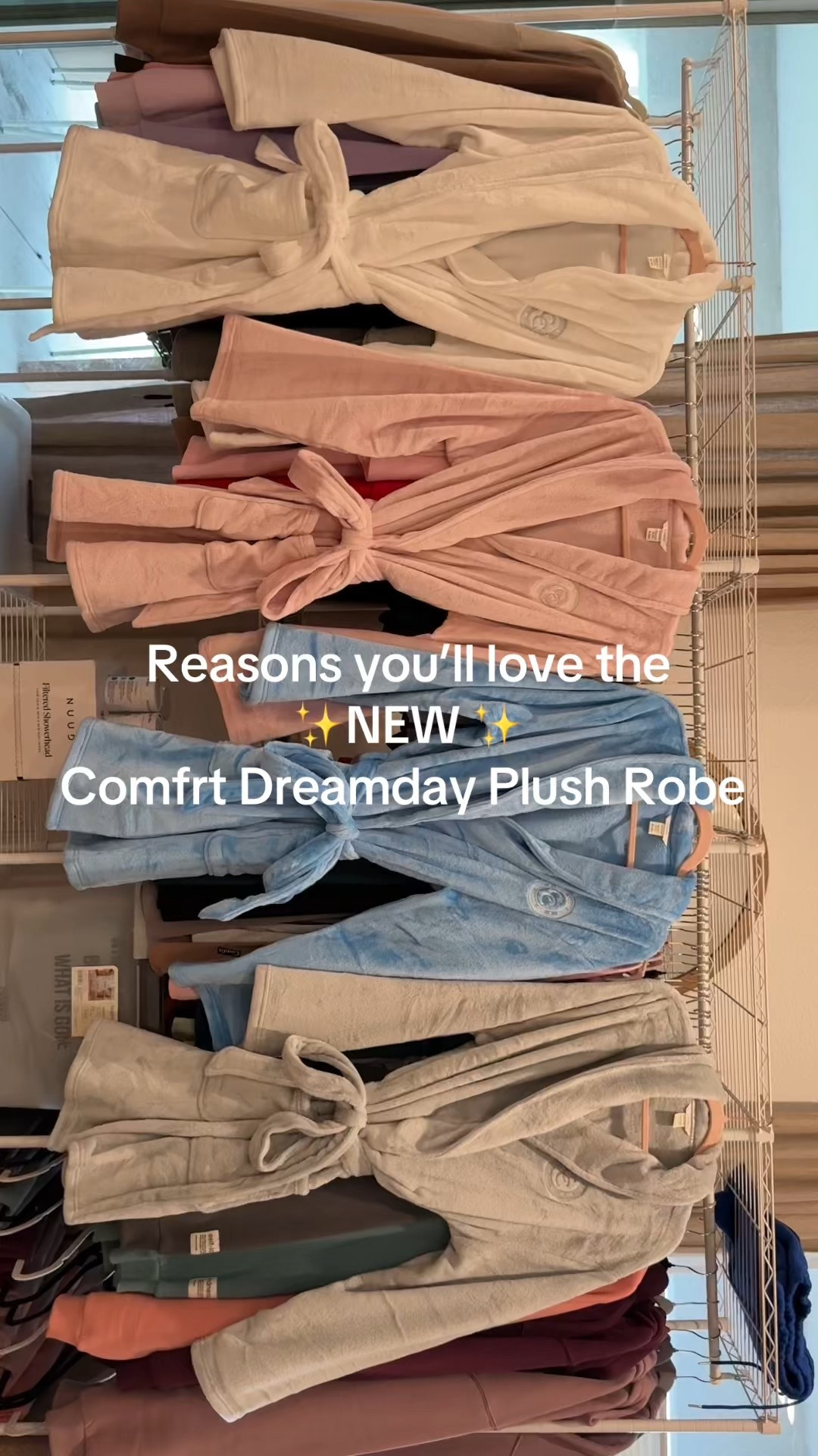 Comfrt’s 🆕 Dreamday plush robes are so soft and on sale!! ✨🤍🧖‍♀️

#LTKSeasonal #LTKFallSale #LTKFindsUnder100