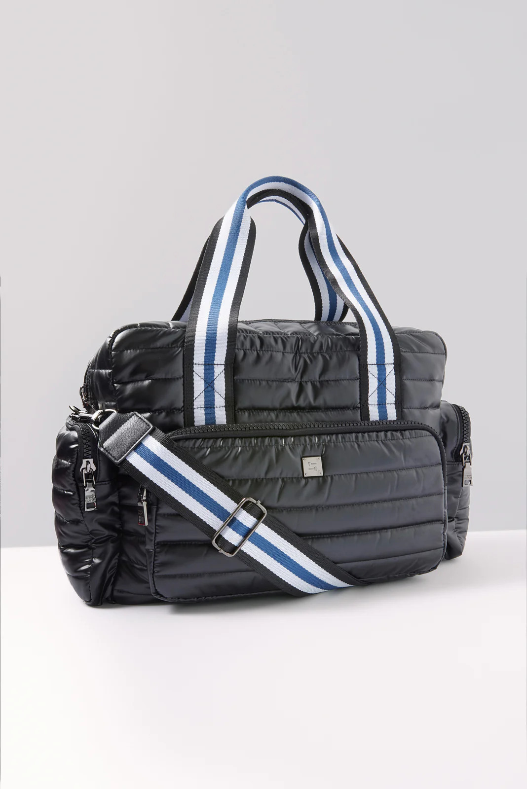 Voyager Travel Tote | Evereve