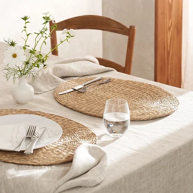 Stroud Oval Seagrass Placemat | The White Company (UK)