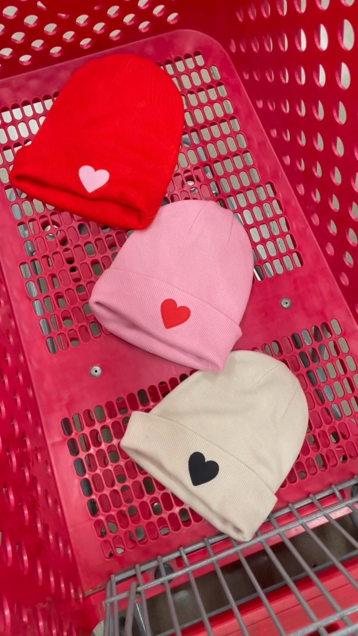 The cutest embroidered Valentine’s Day beanie 

#LTKActive #LTKFitness #LTKSeasonal