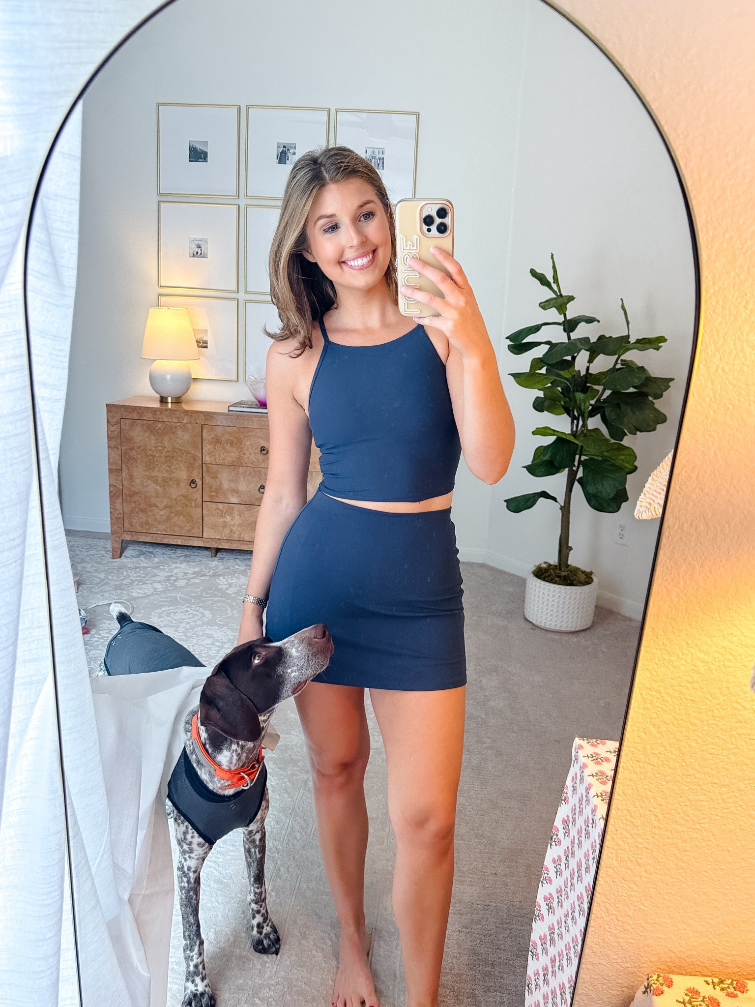 OOTD! New set I’m loving from old navy! Wearing an XS in top and skirt 