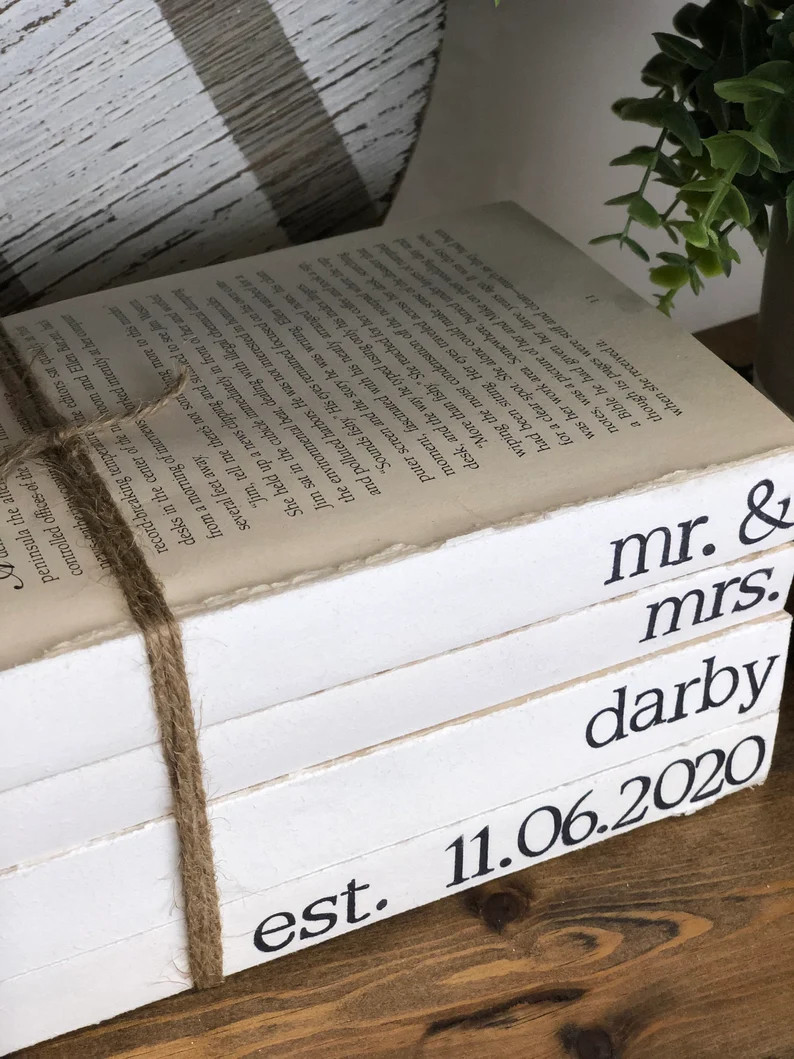Mr & Mrs Gift // Personalized Wedding Gift // Wedding Date Books // Wedding Gift // Anniversary G... | Etsy (US)