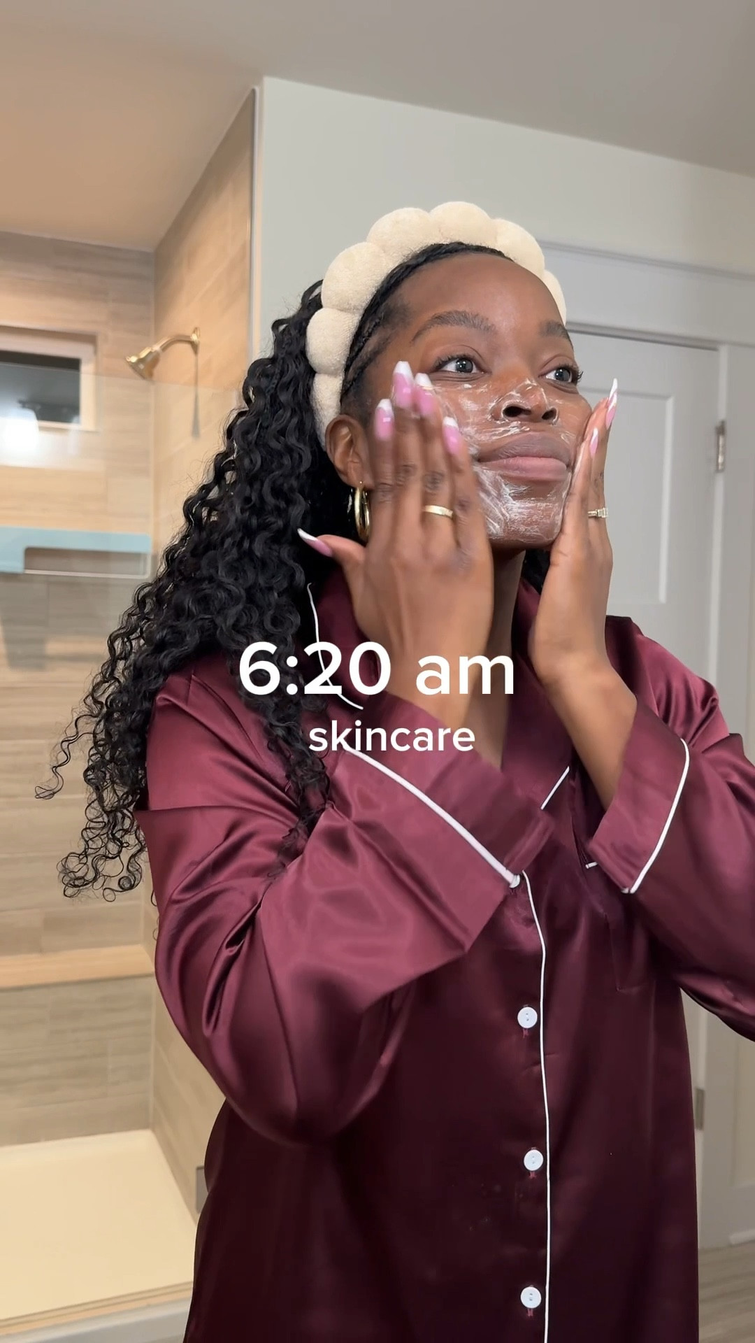 Skincare and everyday essentials 

#LTKmomlife #LTKmorningroutine #LTKdayinmylife