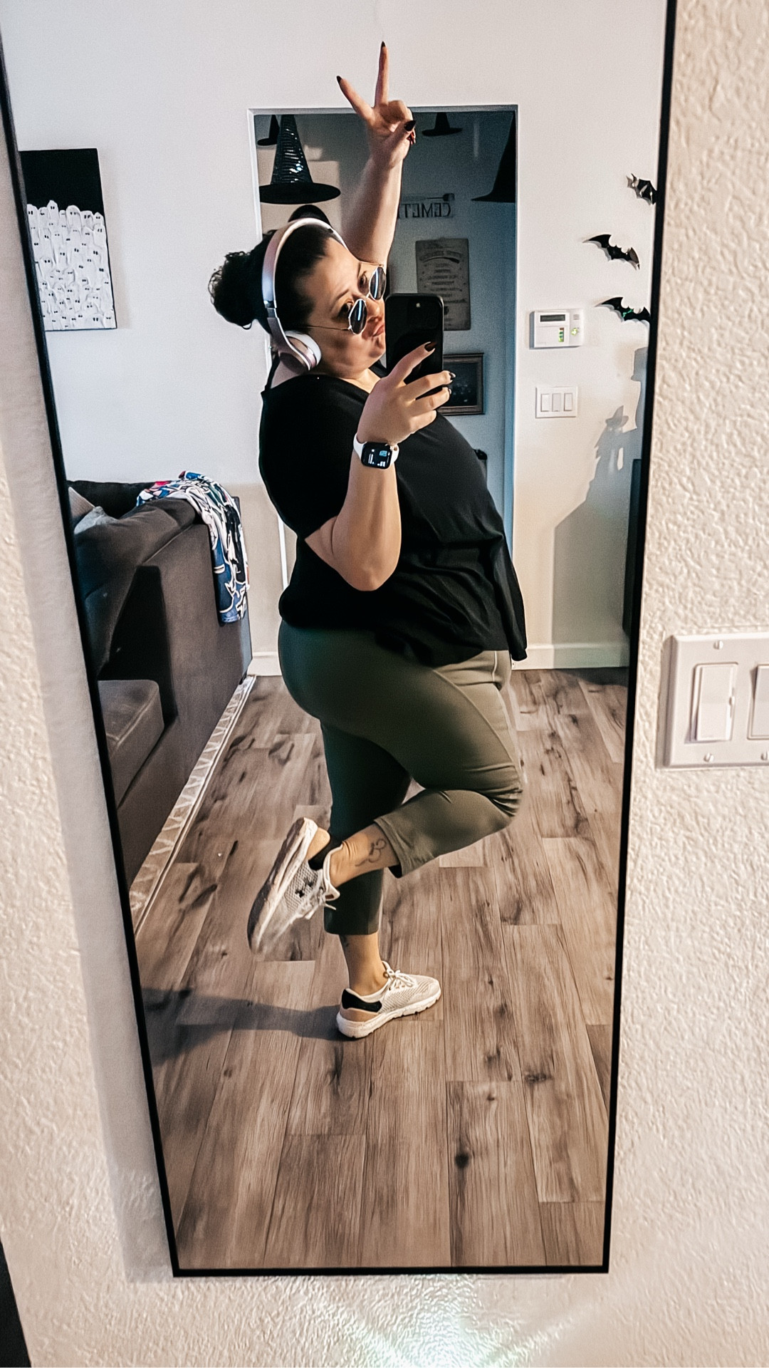 In my weighted vest season 

#weightedvest #dailywalks #morningroutine

#LTKFindsUnder50 #LTKPlusSize
