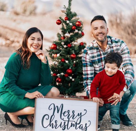 Family Photos, coordination family photos outfits

#LTKHoliday #LTKkids #LTKfamily