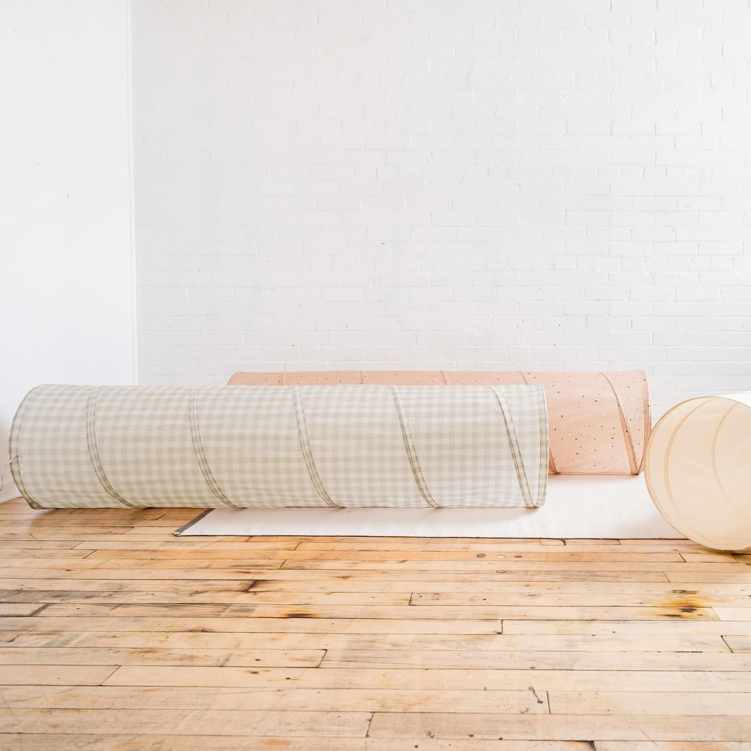 3 Sprouts Kids Play Tunnel - Pop Up Collapsible Tunnels with Recycled Fabric - Fun Crawling Tunnel for Toddler, Baby, Children to Crawl Through, Gross Motor Toy for Indoor Play - Gingham Beige | Amazon (US)