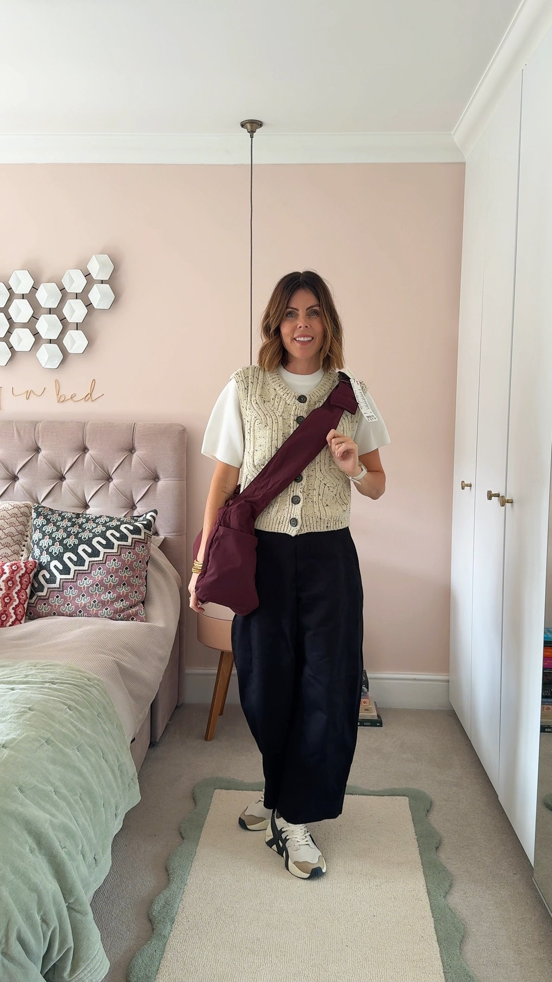 Try on my Uniqlo order with me… 
A somewhat awkward and slightly unsuccessful Uniqlo order (you wouldn’t think I’d have been sharing bits of my life on here for over a decade with videos like this - how do people who do live tv do it? 😂).

Anyway not sure if it was just my frame of mind as normally I’m a huge Uniqlo fan, but I’m not sure anything is right- let me know what you think, especially about the trousers and the tracksuit.

What should I keep and what should I return?

#uniqlo #uniqlolifewear #keeporreturn #tryonhaul #simpleoutfit #dailyoutfits #over40style #simplestyle #whatiwore

#LTKautumn #LTKuk #LTKeurope