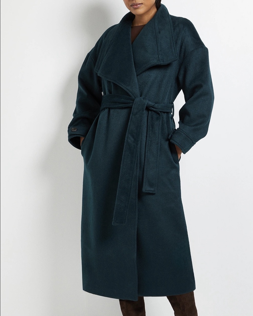 If you’ve been waiting to invest in a trench or pea coat—this is your sign.
These trending styles are some of the best prices I’ve seen. 🧥✨

#LTKOnSale #LTKFashion #LTKMustHaves #LTKSpring #LTKWinter #CoatSeason #OuterwearFinds #ClassicStyle #EverydayStyle

#LTKOver40 #LTKWorkwear #LTKSaleAlert