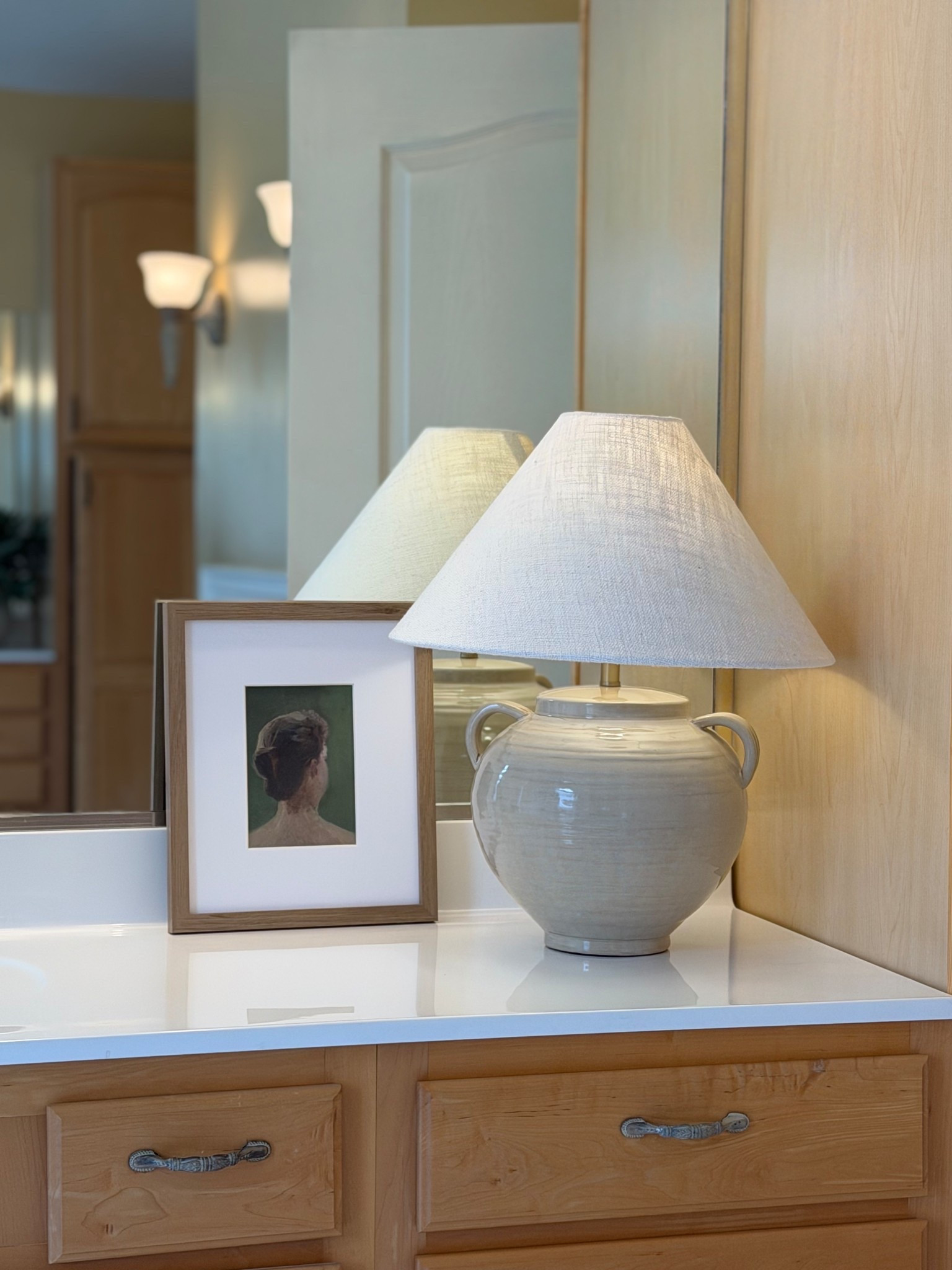 Battery operated lamp hack!

#LTKstorytime #LTKHome #LTKmorningroutine