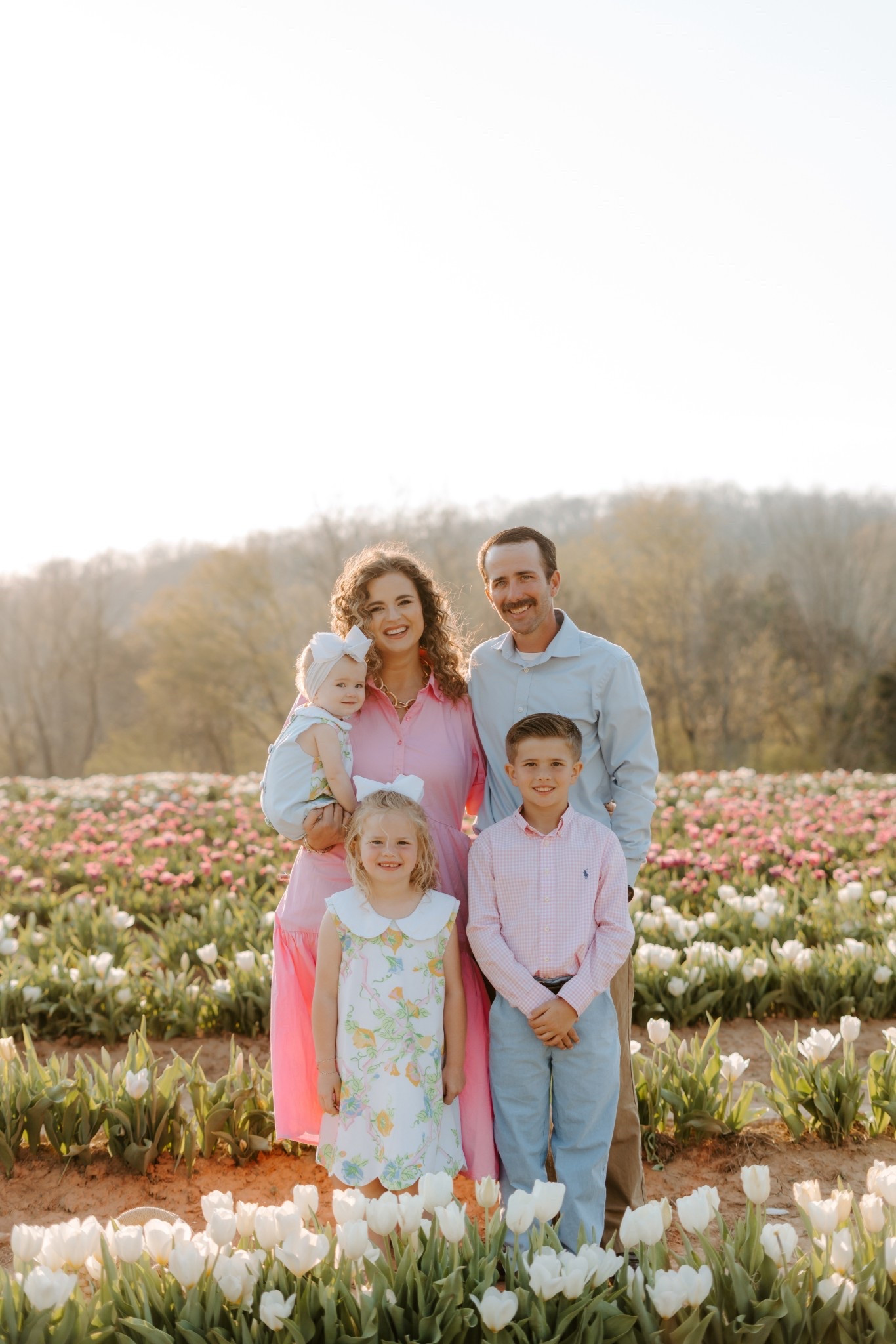 Our tulip field photos are up 🌷
Linking a few outfit ideas that are perfect for spring family pictures—easy, neutral, and photo-ready 🤍 #FamilyPhotos #SpringPhotos #SpringOutfits #TulipField #SpringDress #EasterOutfit #EasterDress

#LTKootd #LTKMens #LTKKids