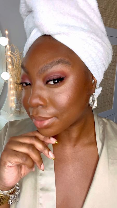 Bye Blemishes & Cake-Face👇🏾✨[Save Video & Audio]
If you have blemishes & pigmentation like me and want routines that give you a healthy glow then make sure you follow me!!

In this underpainting routine I’m using a small amount of product, but most are cream based and targeted to give you a glow. Cream products mesh well together and sits nicely on the skin. Results mean you look great in front of lights, a camera… but most importantly…in real life if you saw me. 💅🏾

I do my best to always match make-up base to my chest.
✨Foundation: I look/match the overall base colour 
✨Concealer: I look at/match a shade that is similar to the colour of when a light is shining on it. I also build this as too much concealer changes the colour of my foundation and I begin to look to light.. 🫠
✨Contour: I look at/match the shadows that occur around my collar bone, cleavage etc.

This all helps it look more seamless and avoids that‘floating head’ look that happens.

Base;
- Skin perfecto emulsion @givenchybeauty 
- Match stix @fentybeauty (espresso, pumpkin)
- Prisme Libre skin-caring concealer Givenchy (
- Les Beiges Foundation @chanel.beauty (B140)
- Bio-blurring powder @hauslabs @sephorauk 
- Airbrush bronzer @charlottetilbury (deep)
- Cheeks out blush Fenty Beauty (Raisin standardz)
- Rosy glow blush @diorbeauty 
- Bio-radiant gel powder highlighter Haus Labs (rose quartz)

Brows & Eyes:
- Soap brows @westbarnco 
- Brow MVP pencil Fenty (black brown)
- Le 9 De Givenchy eyeshadow palette (N09)
- Perfect strokes liner @rarebeauty @spacenk 
- Lash Clash extreme volume mascara @yslbeauty (black)
- Stacked Wispy Lashes @ardellbeauty_uk 

Lips:
- Match Stix Fenty Beauty (espresso)
- Rouge A Levres Mat Lipstick @guccibeauty (201)
- Le Rouge Interdit Balm Givenchy (natural finish)

#makeuproutine #skinlikemakeup #underpainting #bbloggeruk #skinfluencer

#LTKeurope #LTKmidsize #LTKbeauty