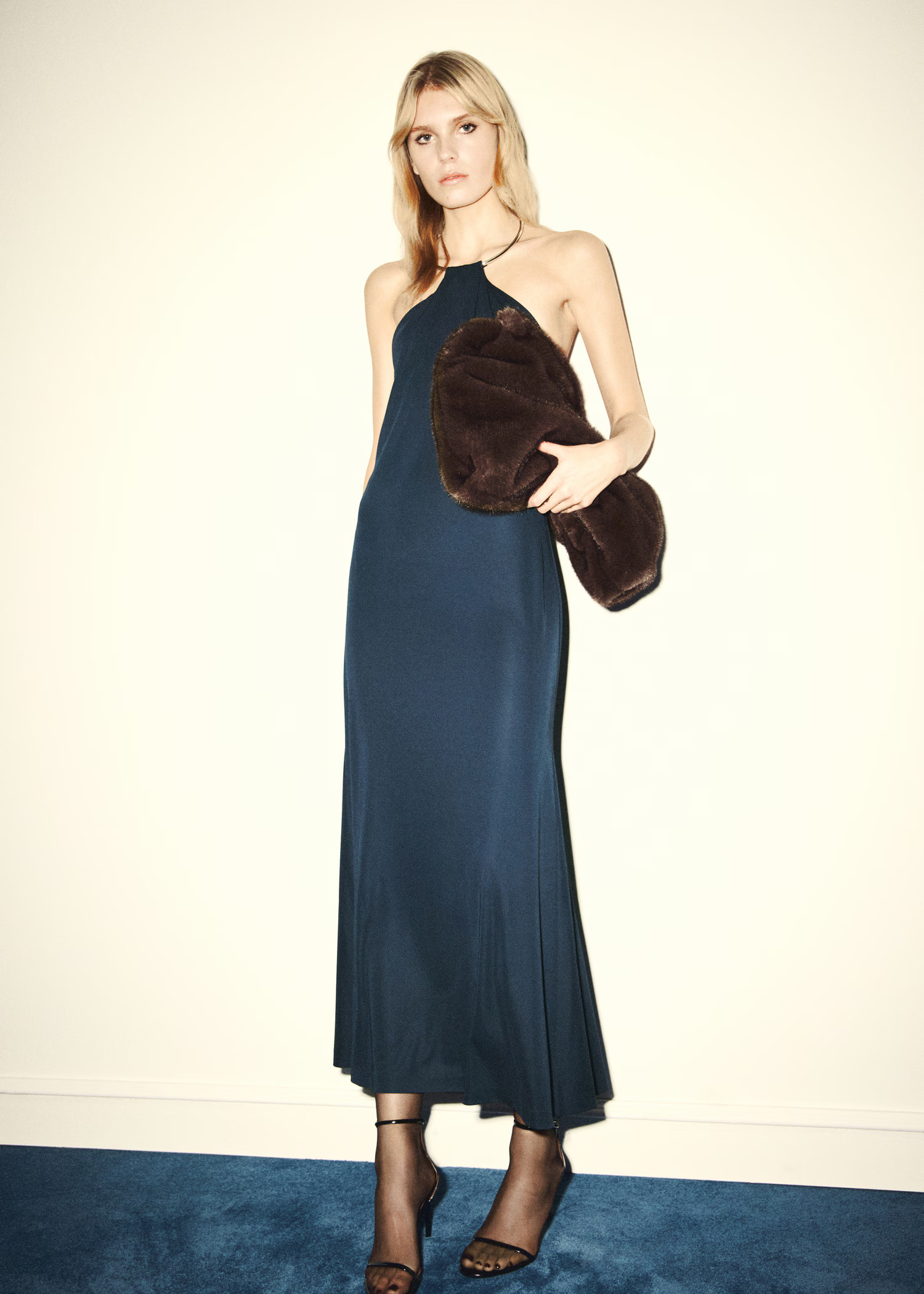 Fine-knit dress with choker collar | Mango (US/MX/AU)