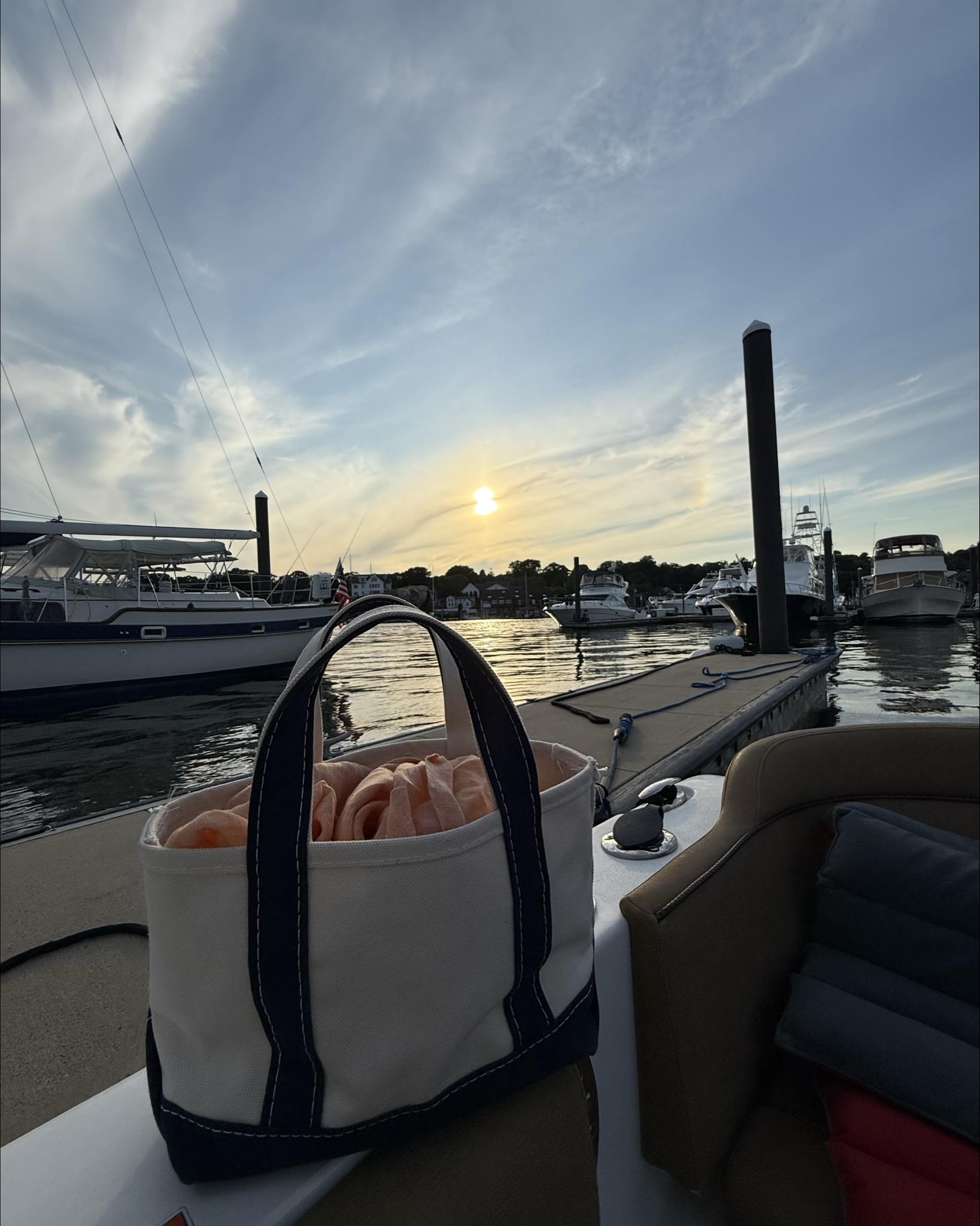 Bag of the summer thanks


#LTKFindsUnder50 #LTKSwim #LTKTravel