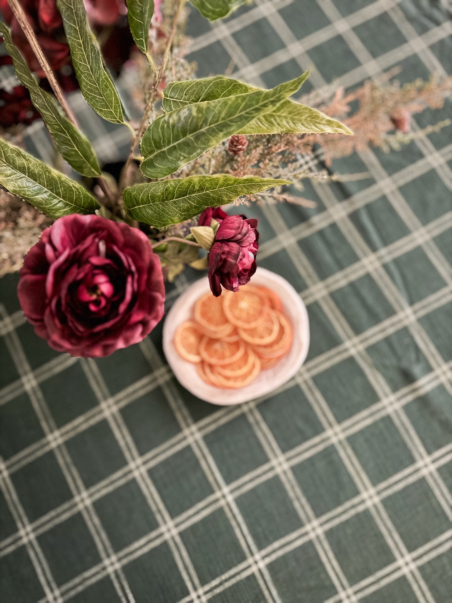 Moody table decor 🤎

#LTKhome #LTKHoliday #LTKSeasonal