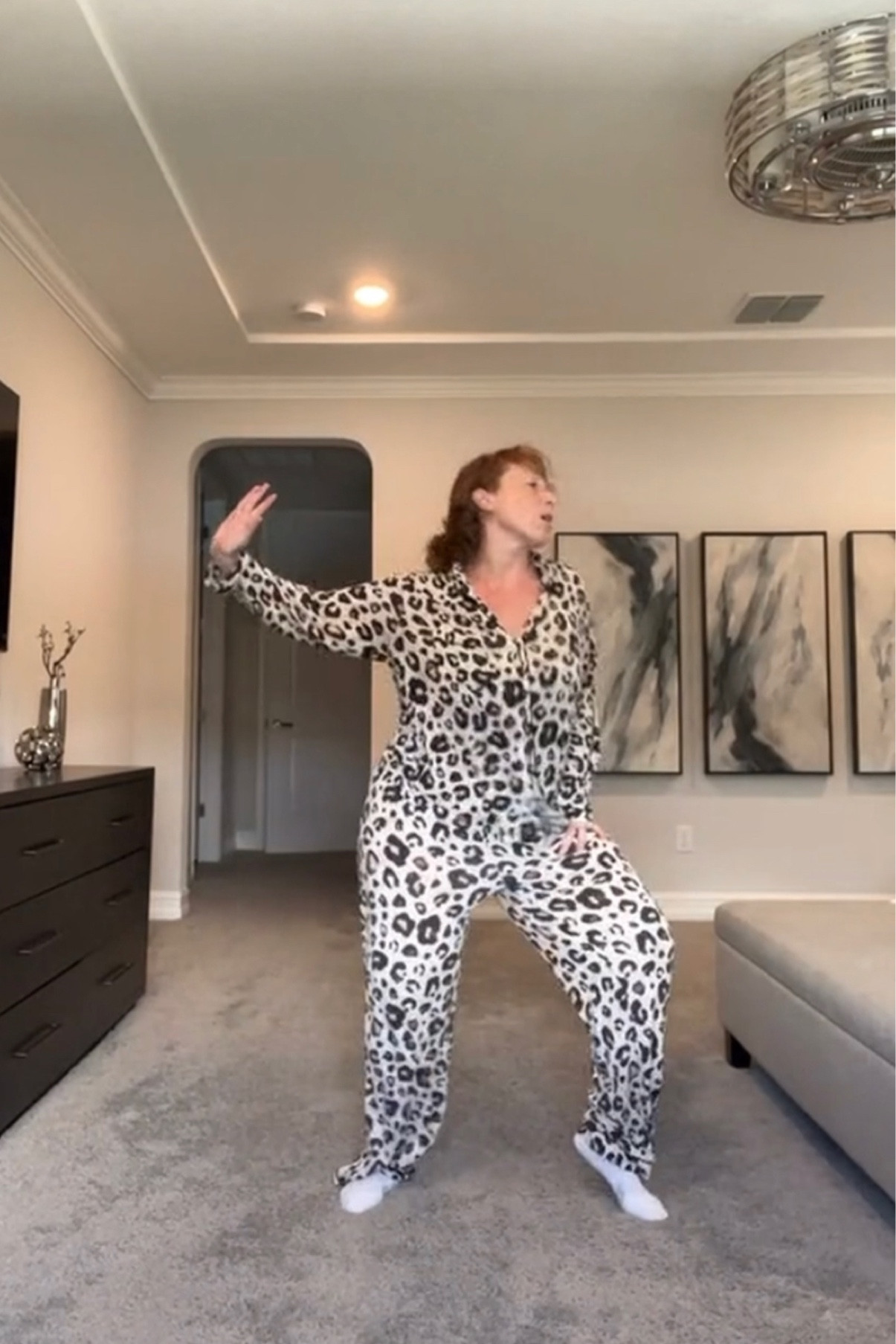 They stopped making these exact PJs, but it’s one of my most popular sets! I’ve done some digging and found found these dupes! I’m an XL for reference!

#LTKcurves