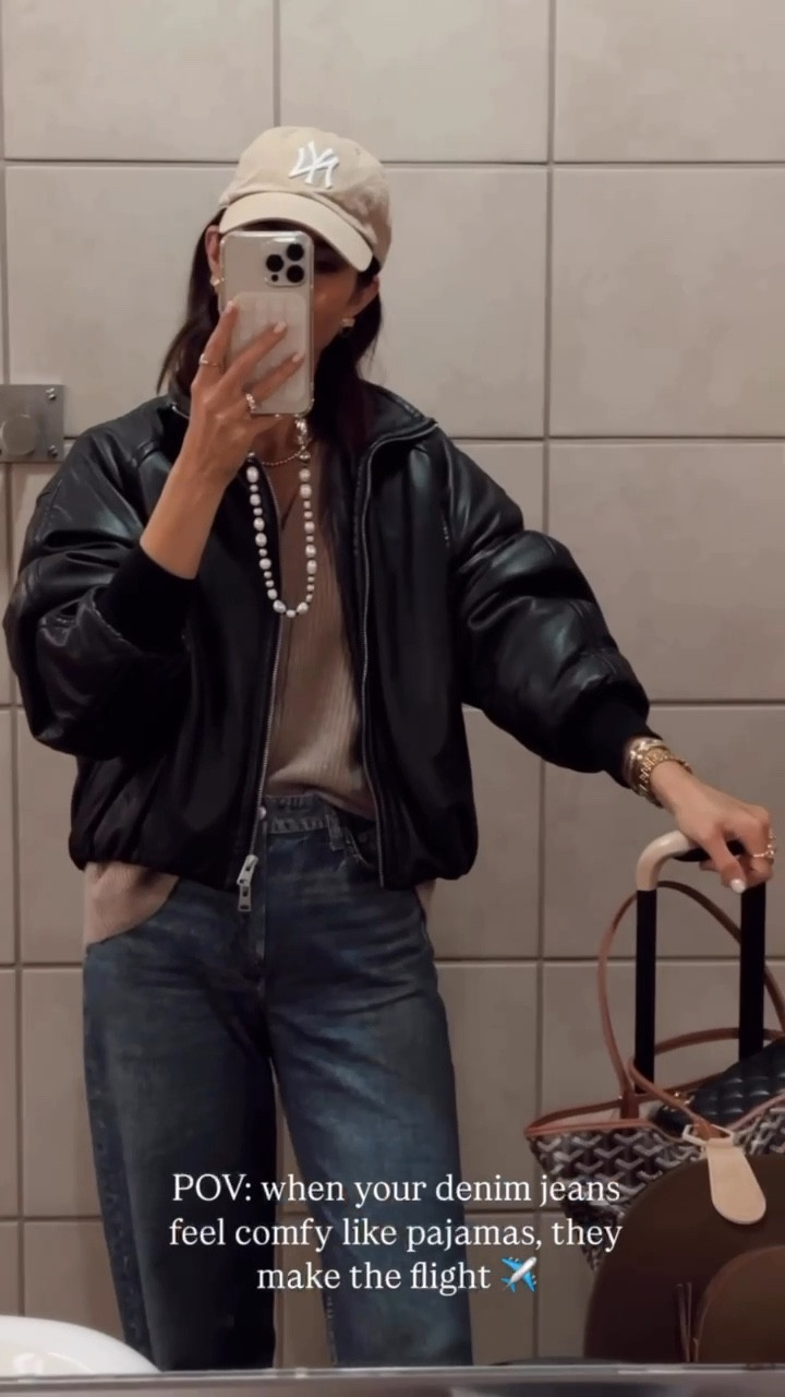 POV: your denim jeans feel comfy like pajamas they make the flight. I’m just shy of 5-7” I recommend sizing down one in the jeans ✈️ #stylinbyaylin #aylin 

#LTKgrwm #LTKTravel