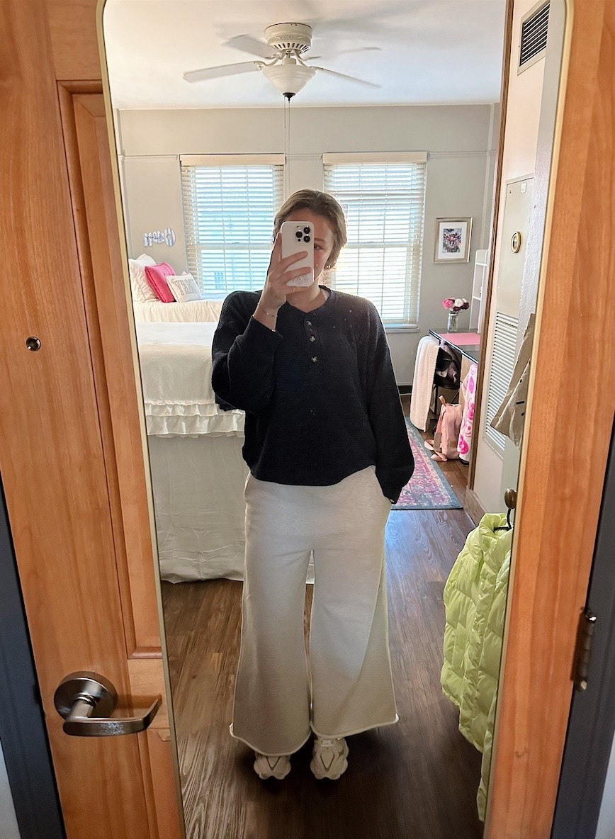 lets go home 💕🏡
xl in top (sorry couldn’t find this color)
medium in pants


#LTKootd #LTKdayinmylife