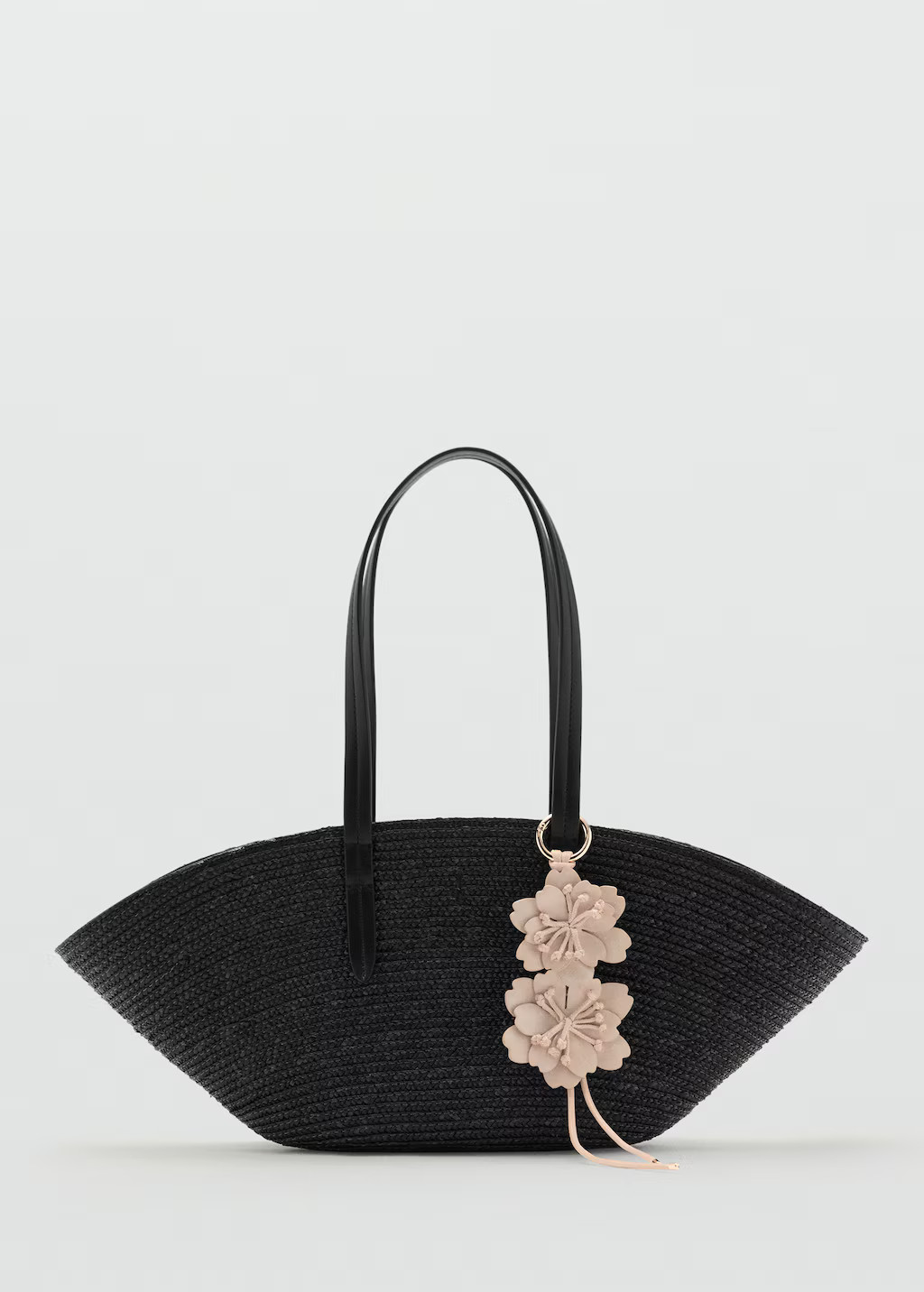 Natural fibre basket with flower charm - Women | MANGO United Kingdom | MANGO (UK)