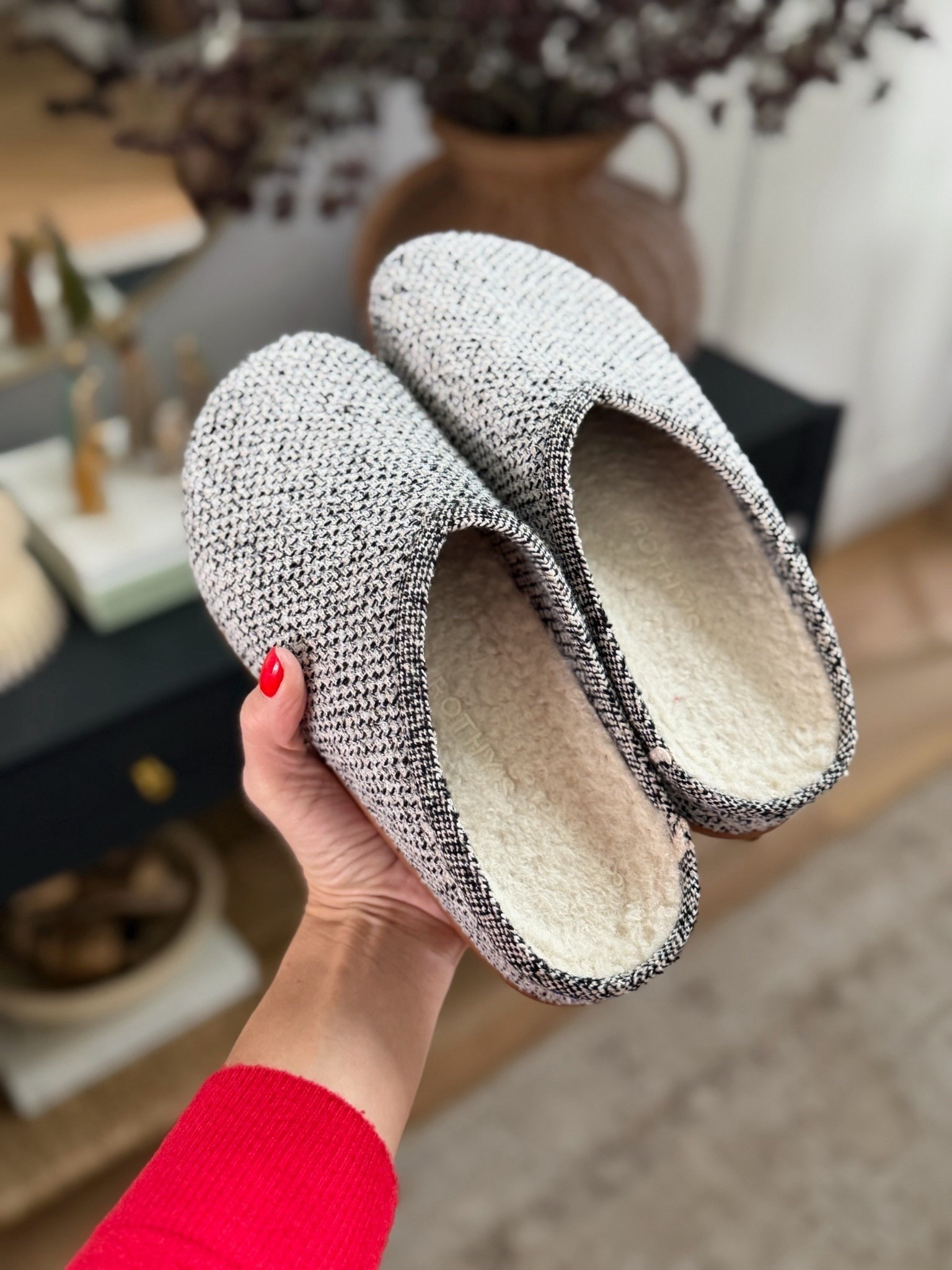 These boucle clogs from Rothy’s have been a hit this week! I grabbed a pair for my mom and myself. True to size—size down if in between! 

#LTKHoliday #LTKSaleAlert