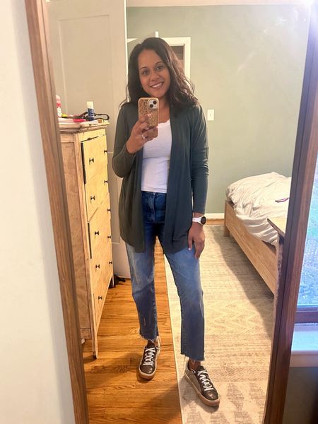 Casual teacher outfit- I love these stovepipe jeans from @jcrewfactory. They are stretchy and comfy! And work for petites 

#LTKfindsunder50 #LTKSeasonal
