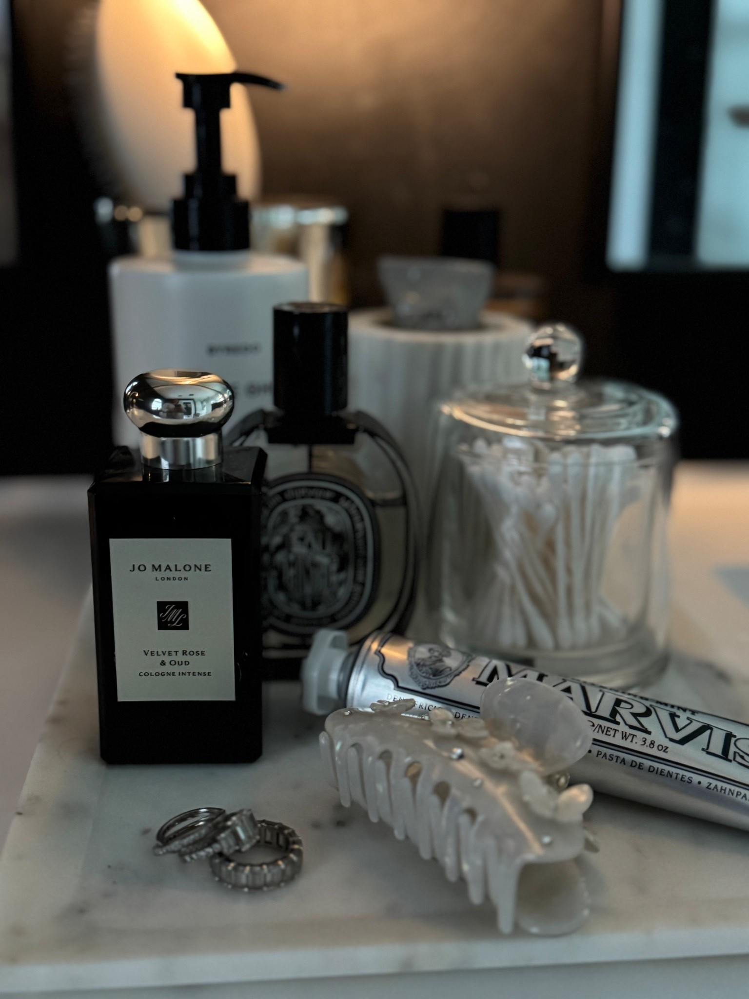 Daily essentials / beauty routine 

#LTKmomlife #LTKselfcare #LTKmorningroutine