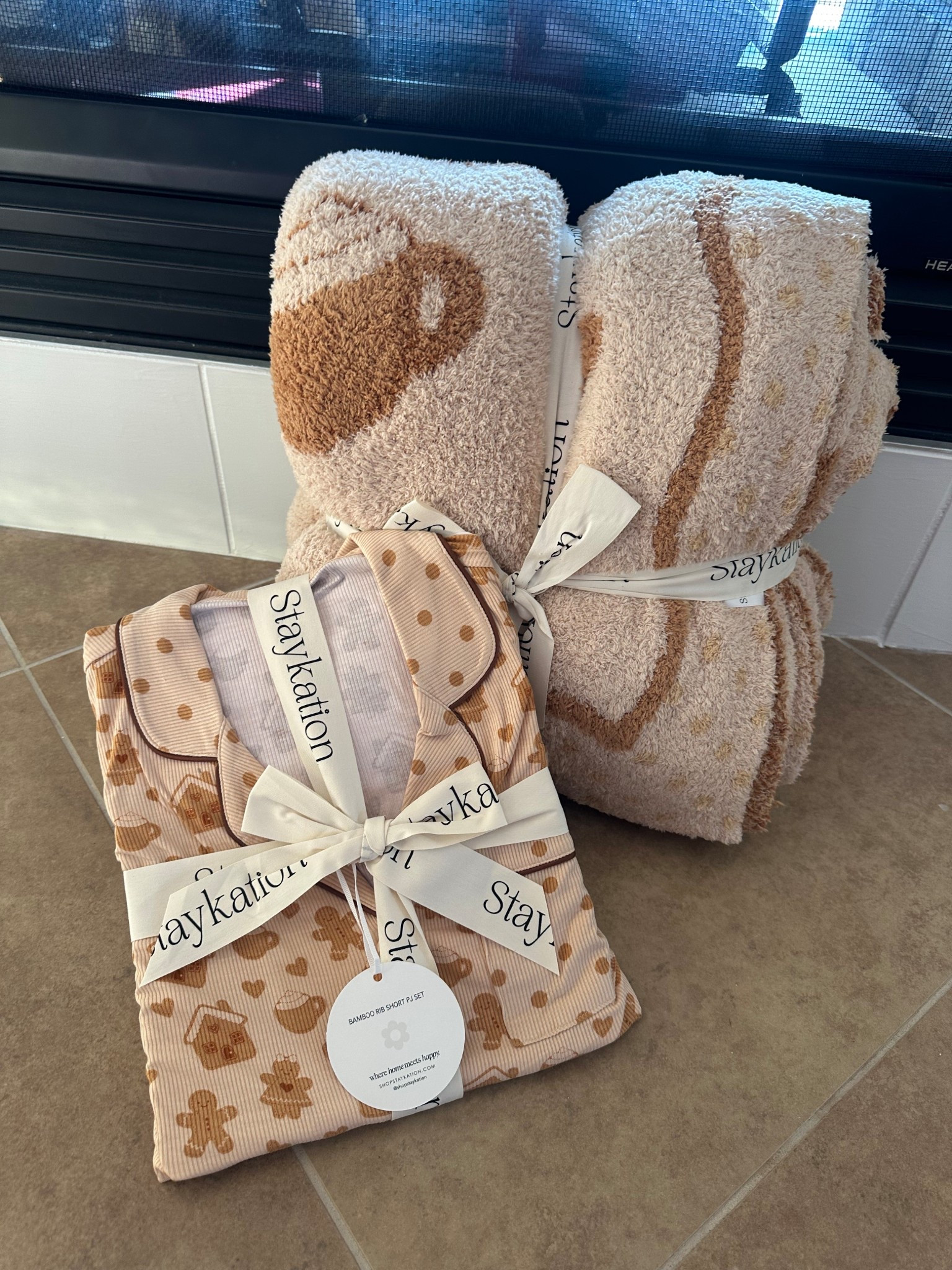 StayKation- Jammies and blanket gingerbread house set!! Too Kute to pass up!! 🎄 

#LTKGiftGuide #LTKHome #LTKFindsUnder100