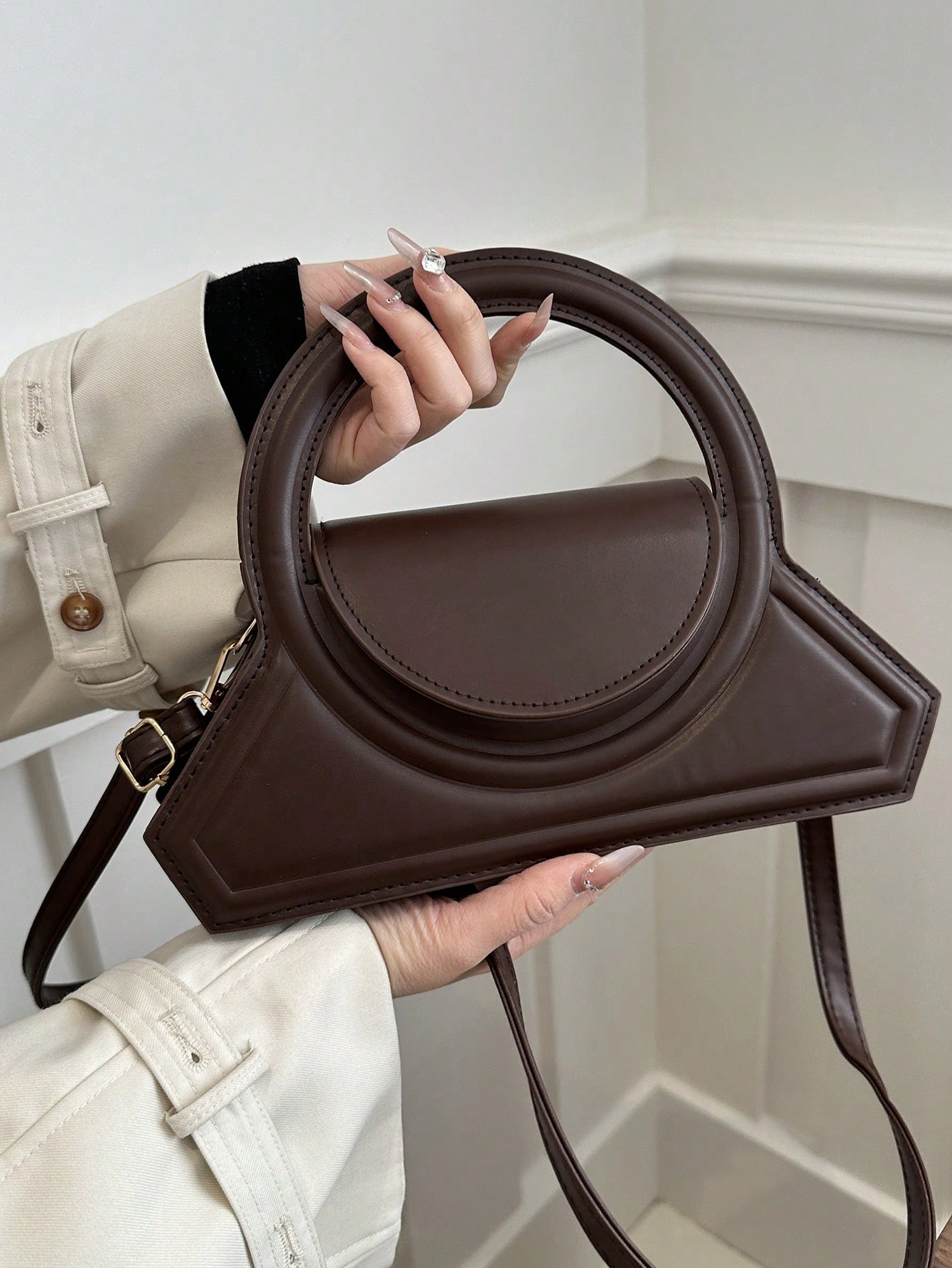 1 Fashionable Circular Hand-Held Shaped Bag, Solid Color Minimalist Crossbody Bag, Women's Shoppi... | SHEIN