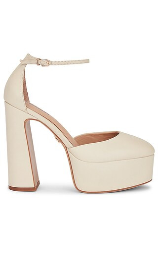 Platform Pump in Off White | Revolve Clothing (Global)