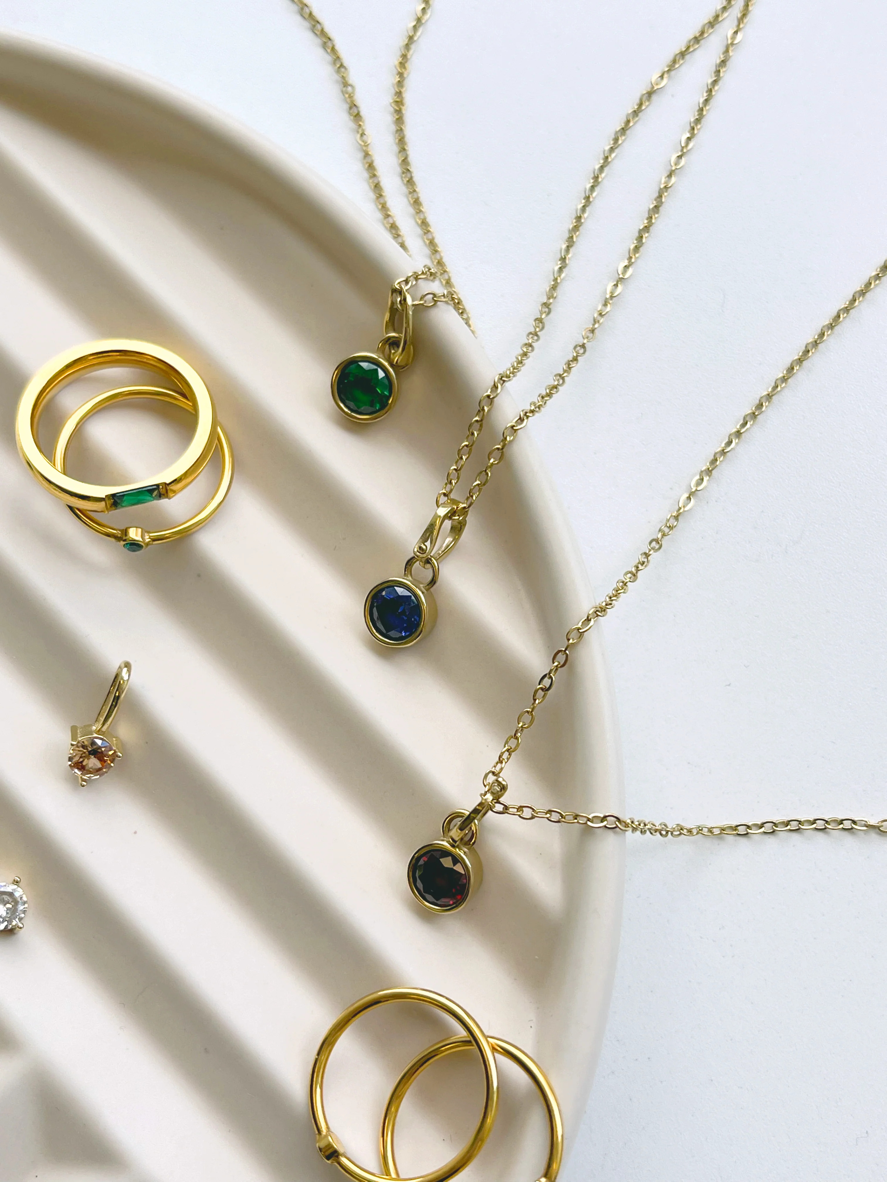 Helen | Victoria Emerson