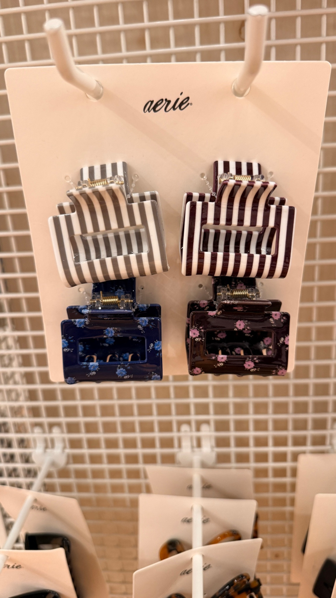 Cutie hair clips for Fall!

#LTKootd #LTKgrwm #LTKActive